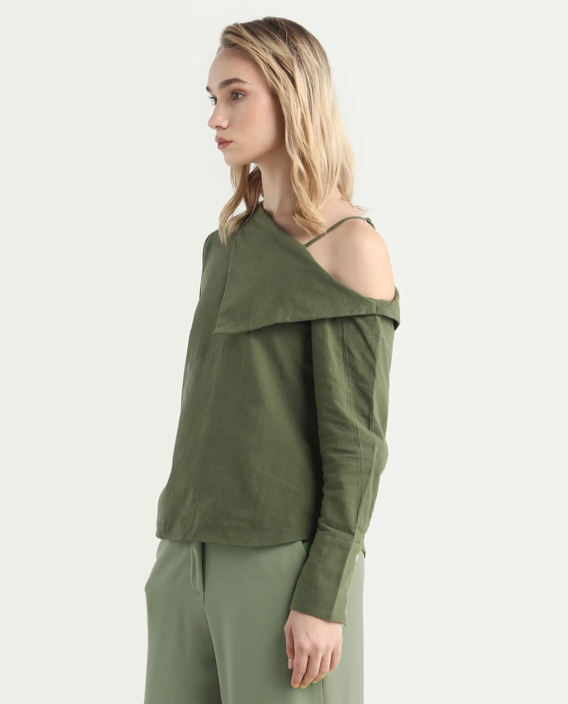 Rareism Women's Nimlu Green Cotton Collarless Plain Cuffed Sleeve Regular Fit Top - Image 6