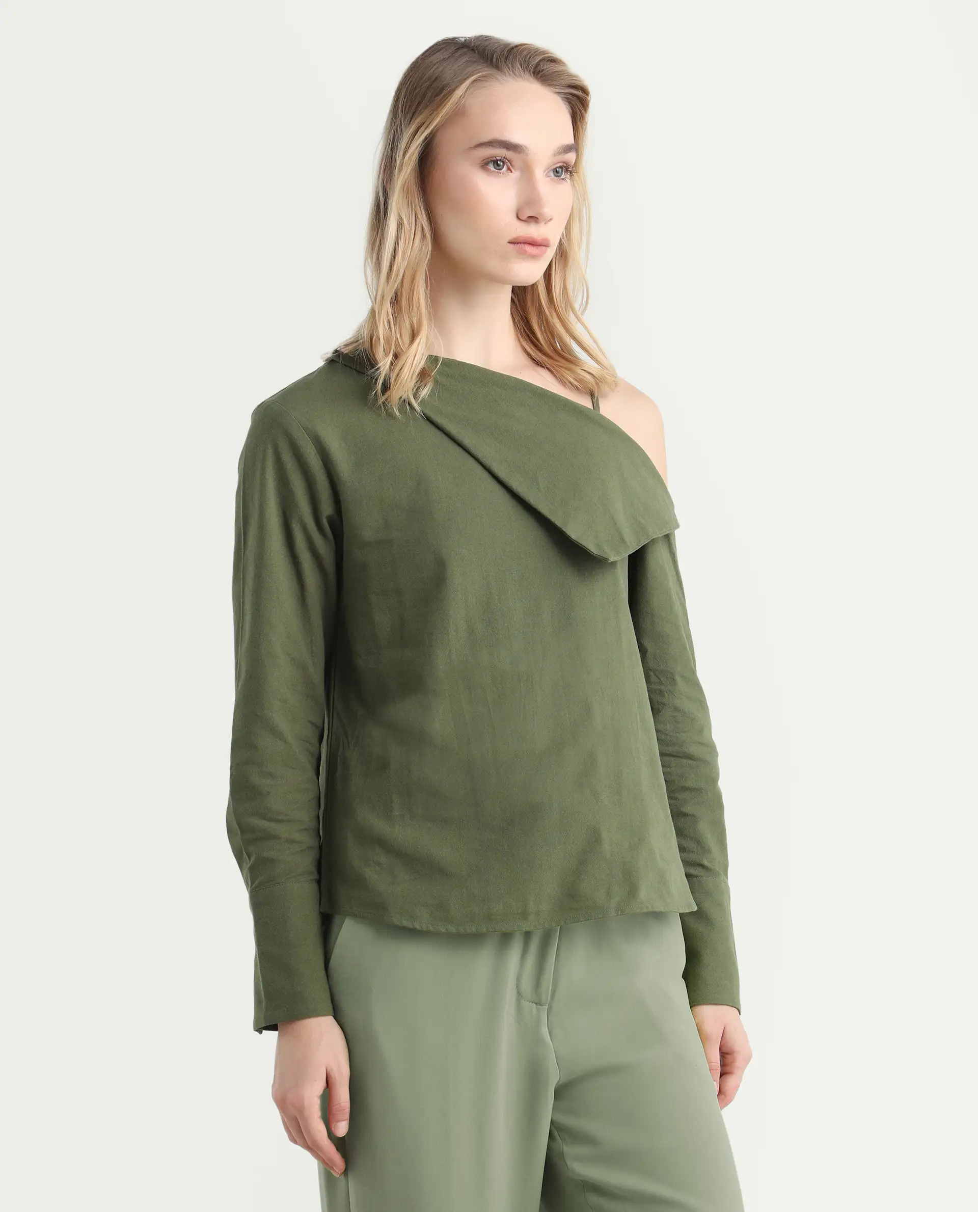 Rareism Women's Nimlu Green Cotton Collarless Plain Cuffed Sleeve Regular Fit Top - Image 7