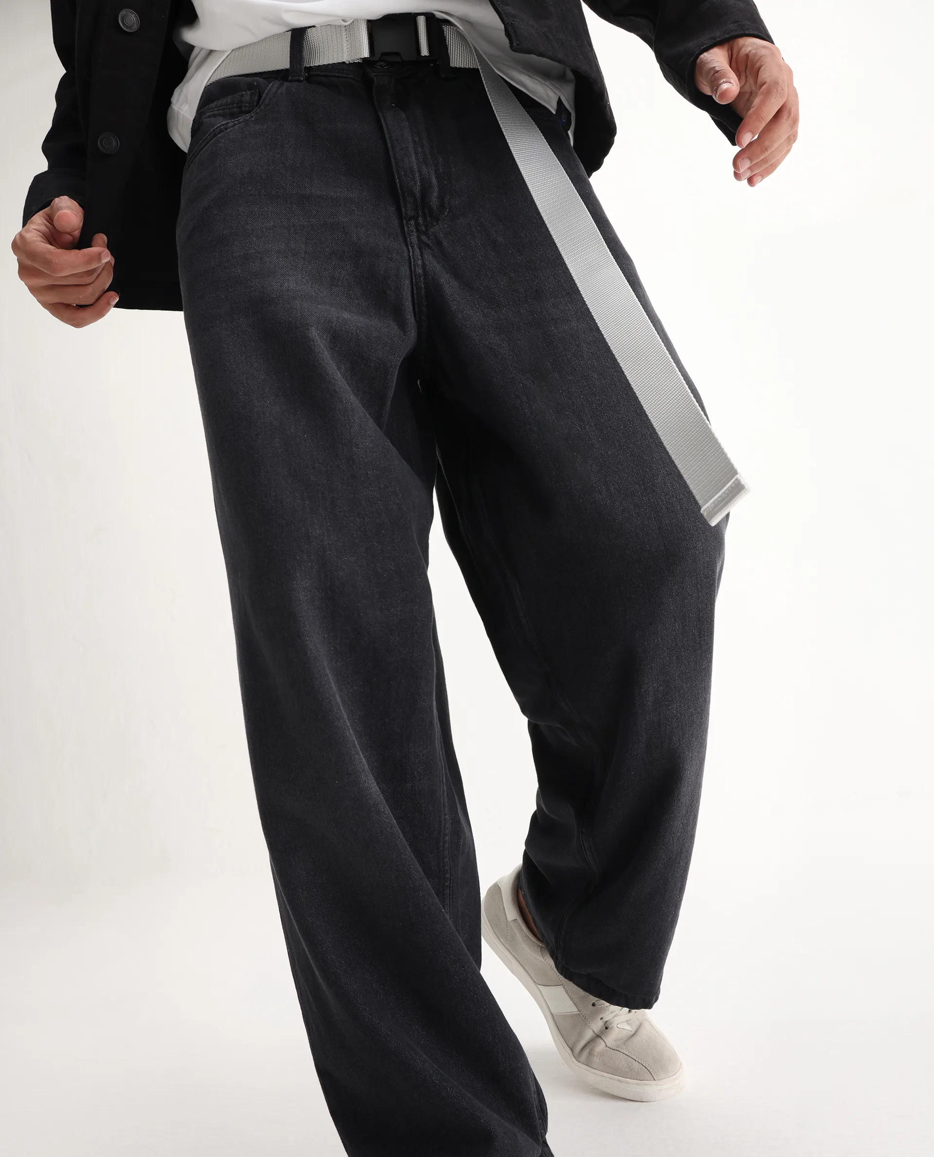 Rare Rabbit Men's Niret Dark Grey Cotton Plain Baggy Fit Jeans - Image 2