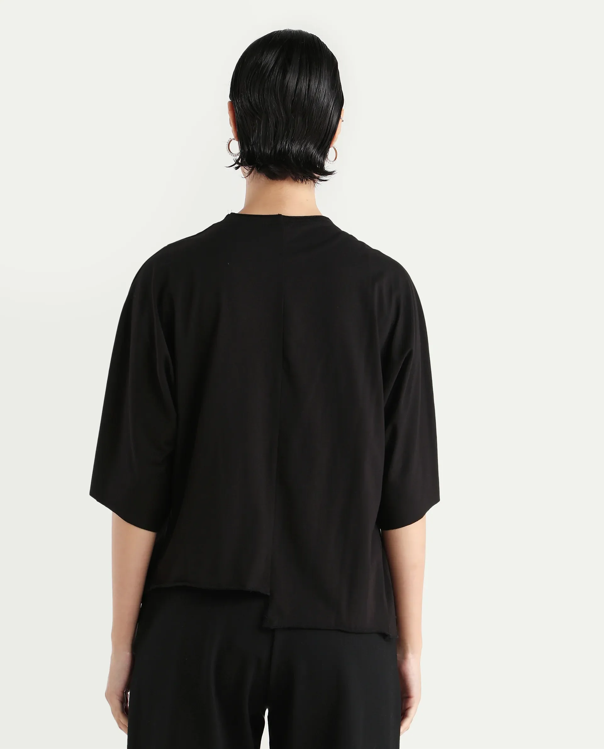 Rareism Women's Nirv Black Cotton Collarless Plain Relaxed Fit Shrug - Image 7