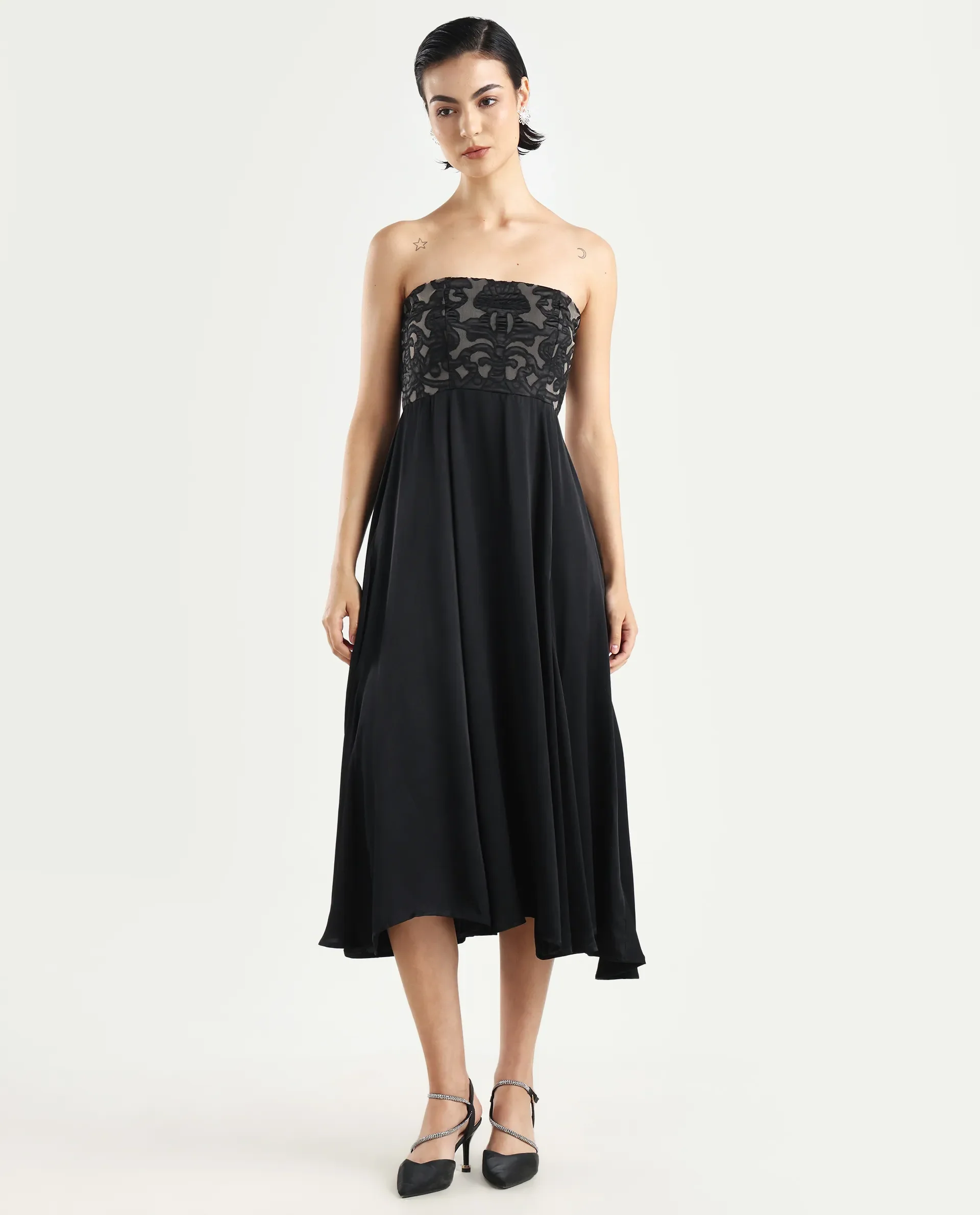 Rareism Women's Nizfer Black Satin Tube Neck Plain Sleeveless Midi Fit And Flare Dress - Image 3