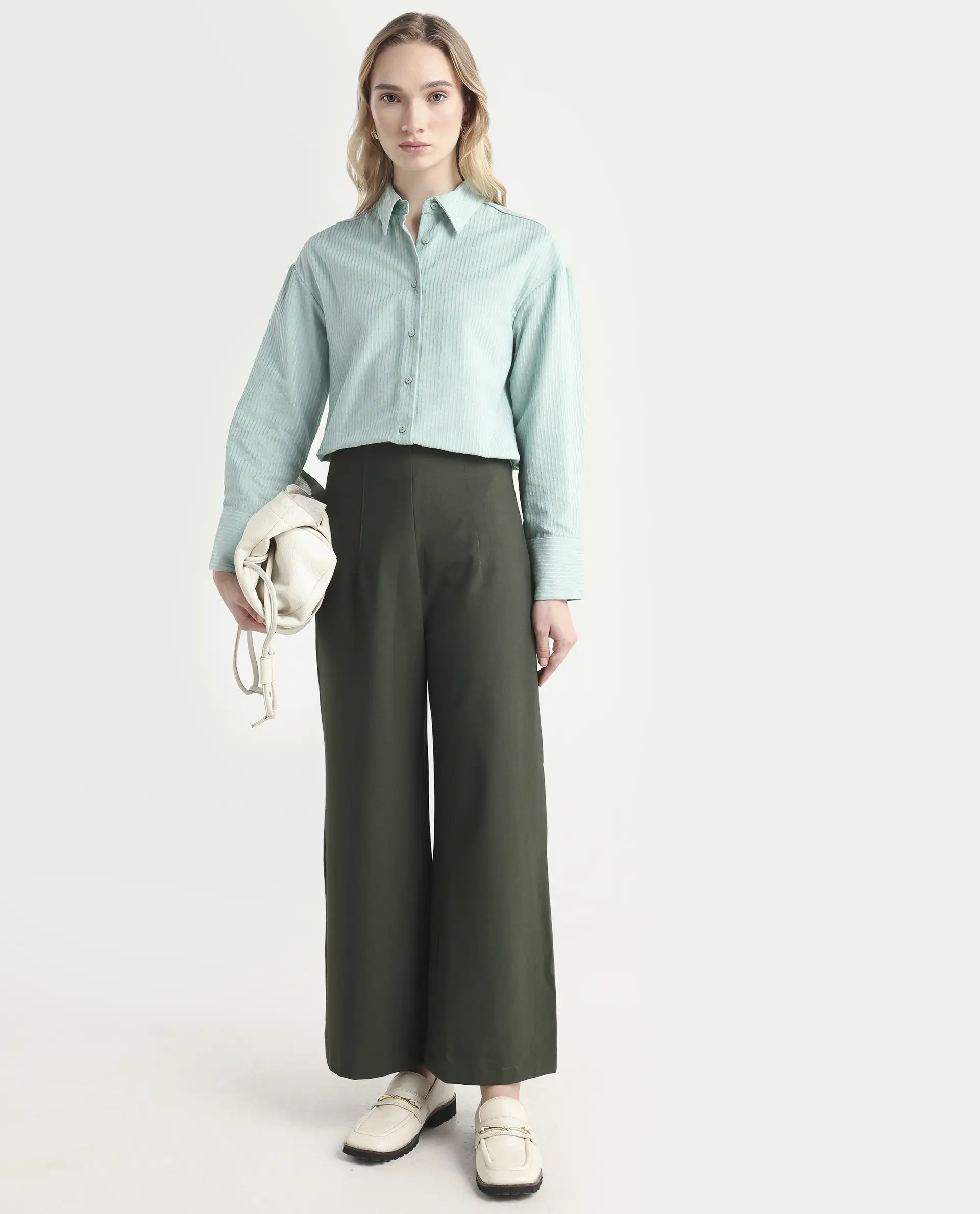 Rareism Women's Noahti Green Cotton Plain Ankle Length Wide Trouser - Image 2