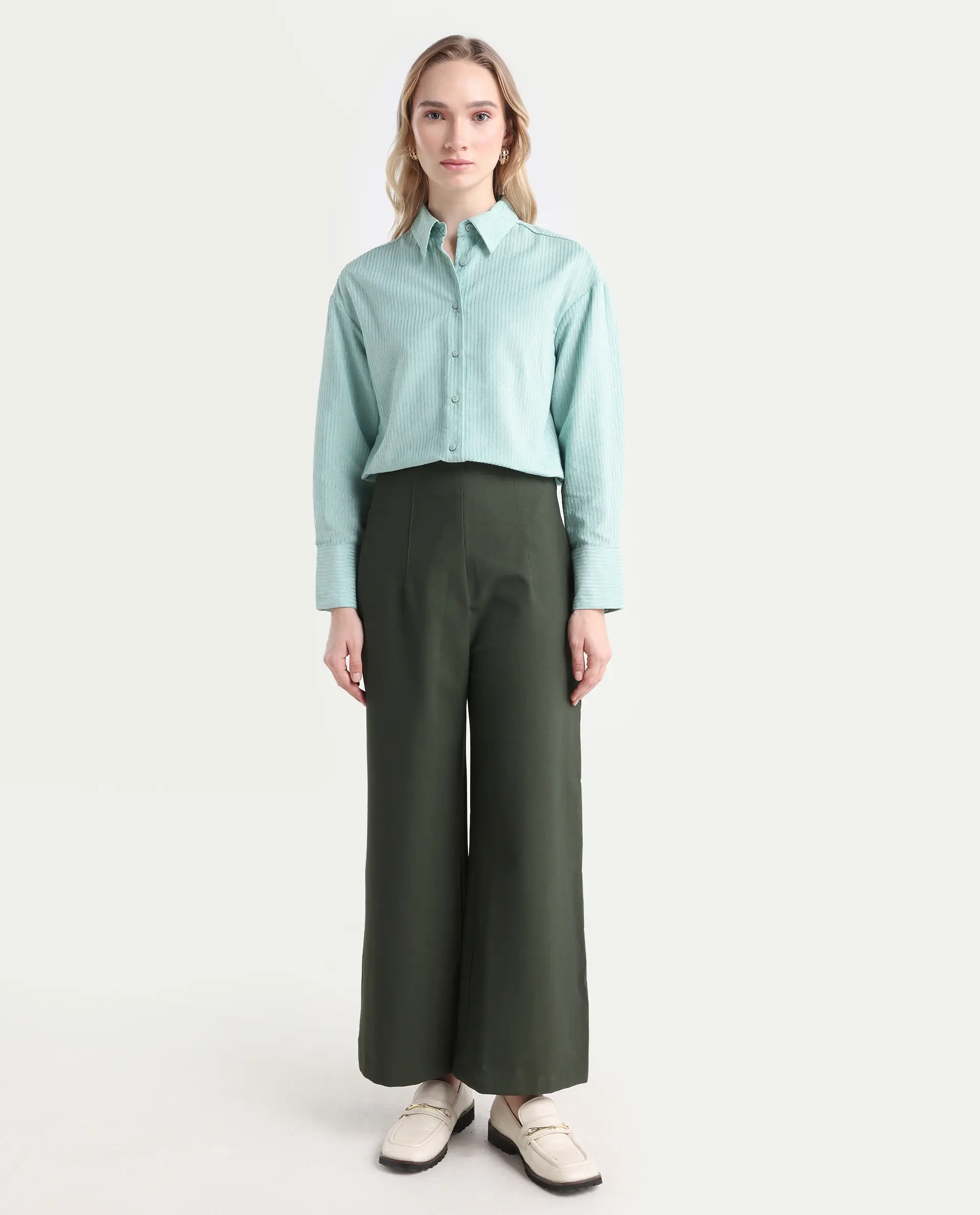 Rareism Women's Noahti Green Cotton Plain Ankle Length Wide Trouser - Image 3