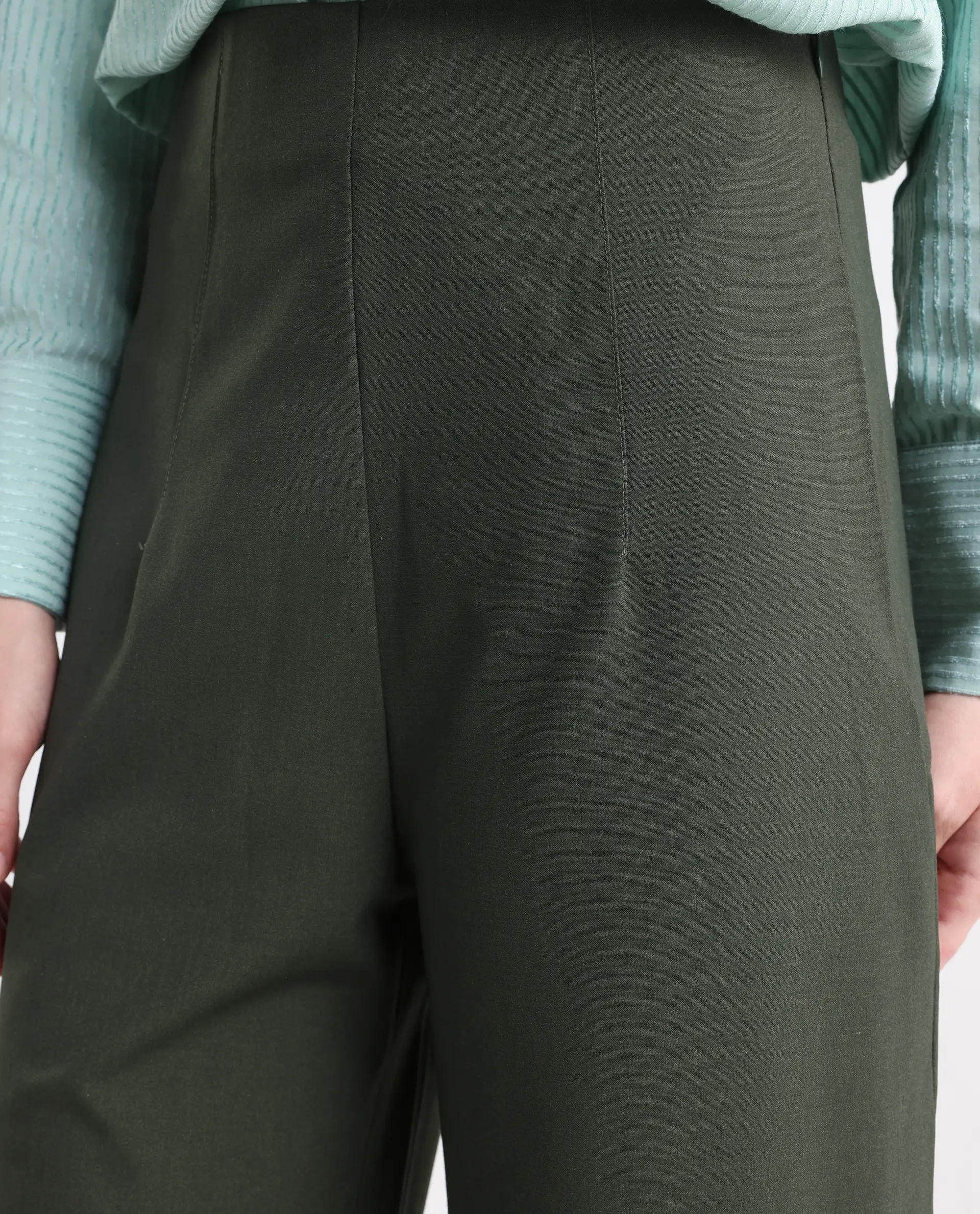 Rareism Women's Noahti Green Cotton Plain Ankle Length Wide Trouser - Image 4