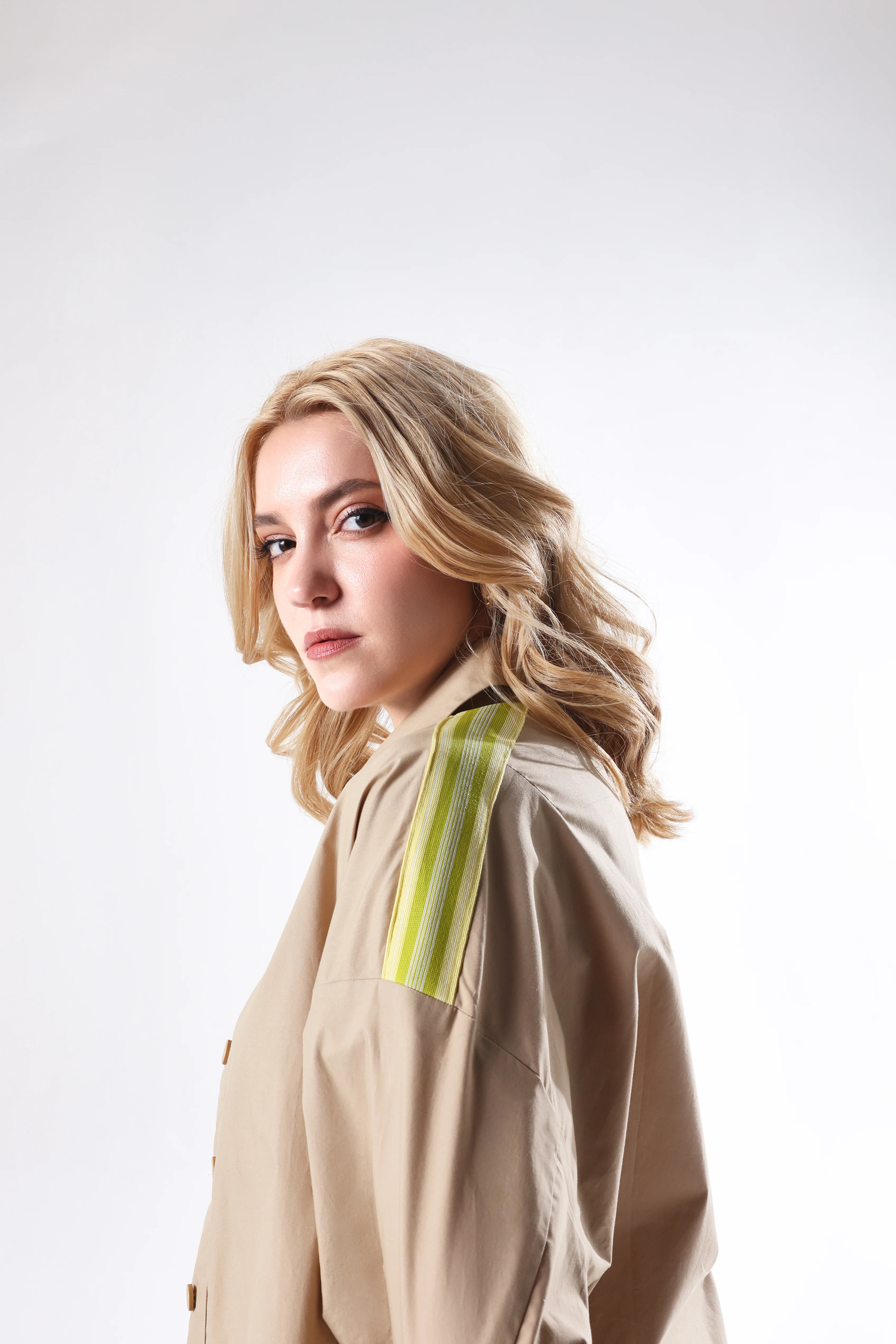 Rareism Women's Nocam S Beige Cotton Spread Collar Plain Cuffed Sleeve Relaxed Fit Shirt - Image 2