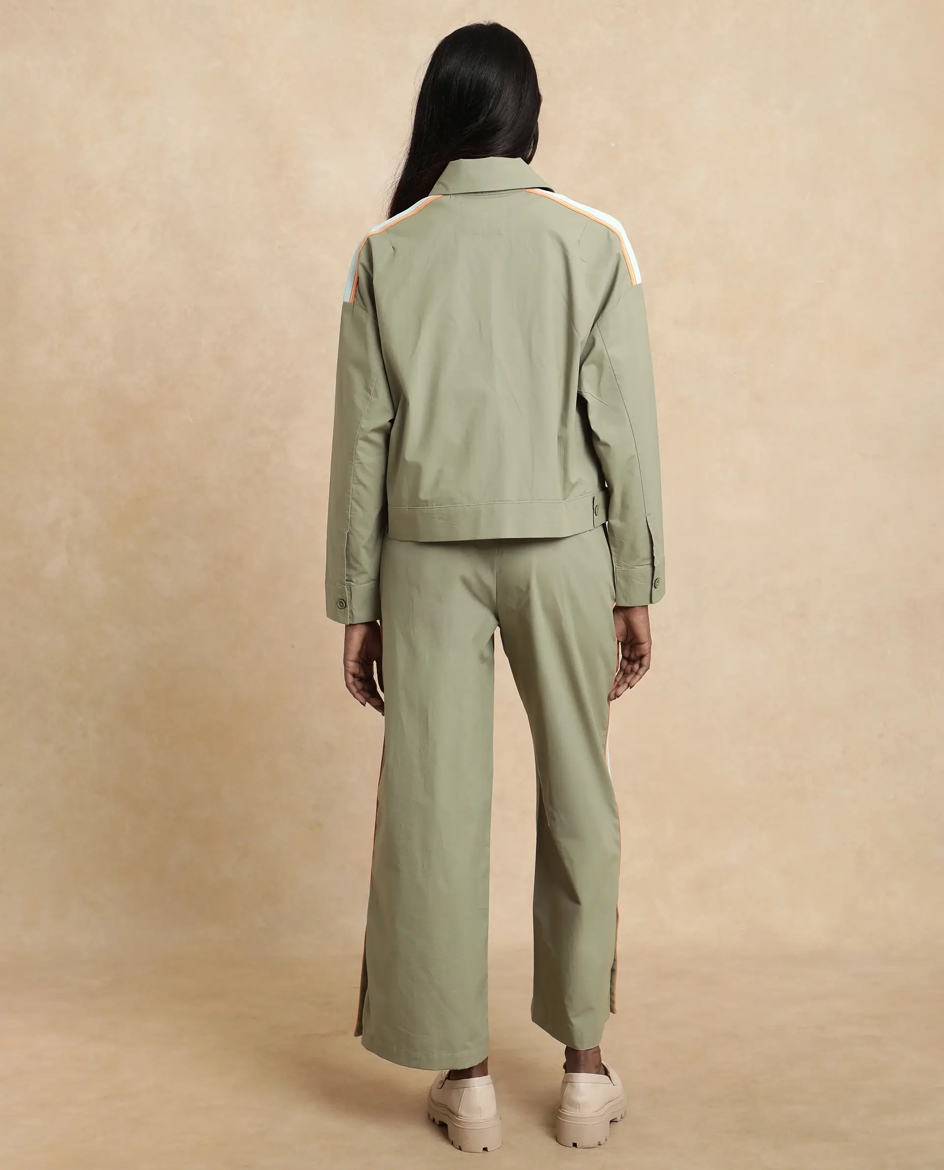 Rareism Women's Nocam S Dusky Green Cotton Spread Collar Plain Cuffed Sleeve Relaxed Fit Shirt - Image 14