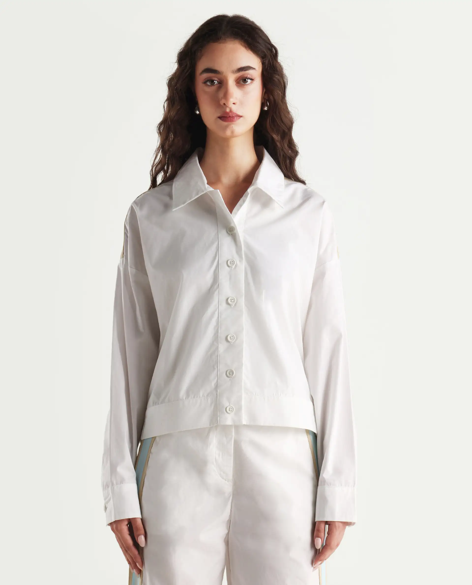 Rareism Women's Nocam S Off White Cotton Spread Collar Plain Cuffed Sleeve Relaxed Fit Shirt - Image 4
