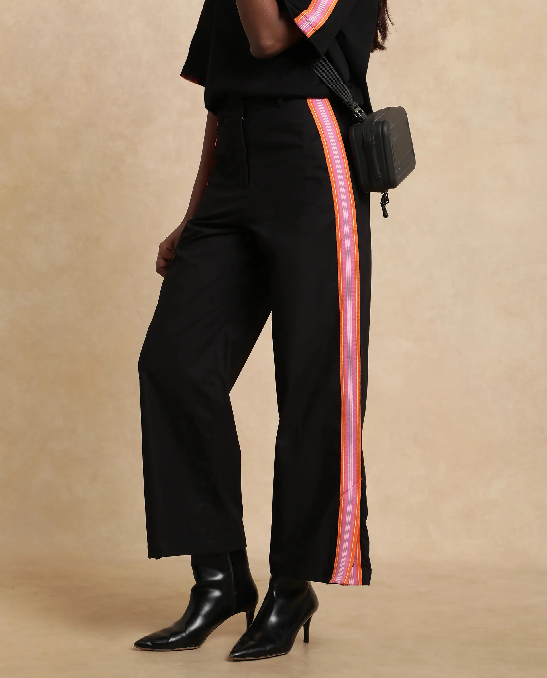 Rareism Women's Nonwen B Black Cotton Plain Ankle Length Wide Trouser - Image 9