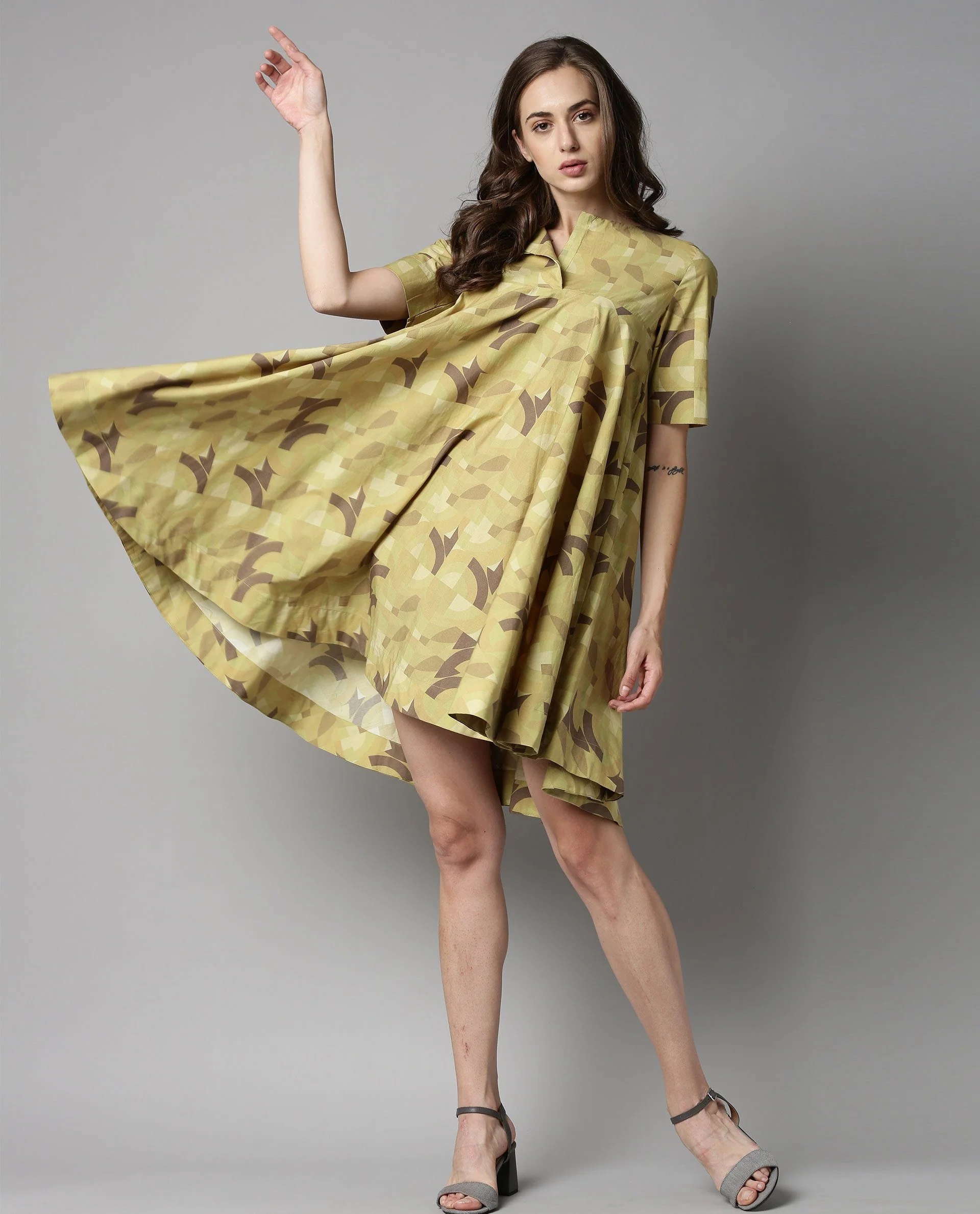 Rareism Women Novel Green Dress Short Sleeves Printed - Image 4