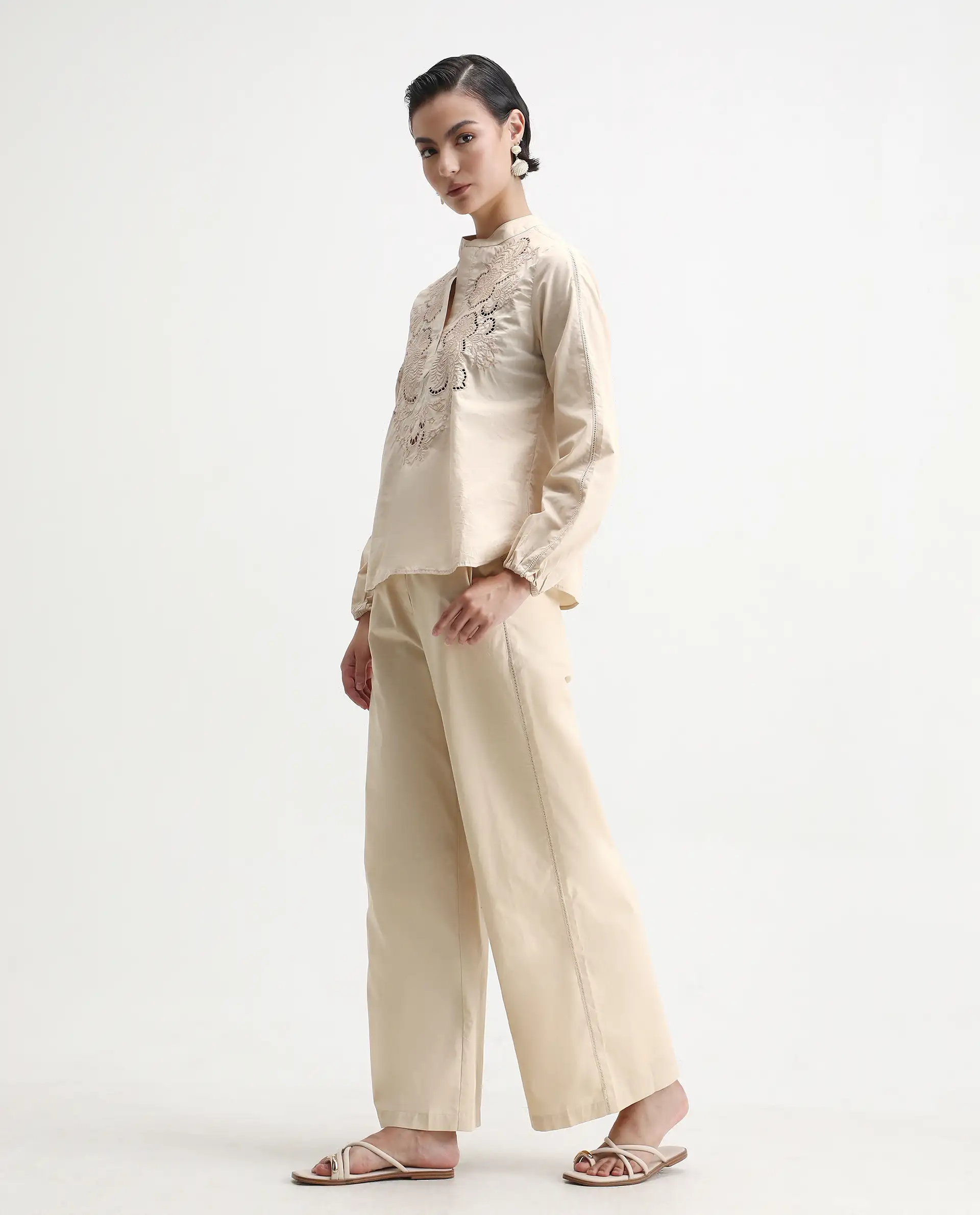 Rareism Women's Nucut-B Beige Cotton Straight Fit Trouser - Image 5