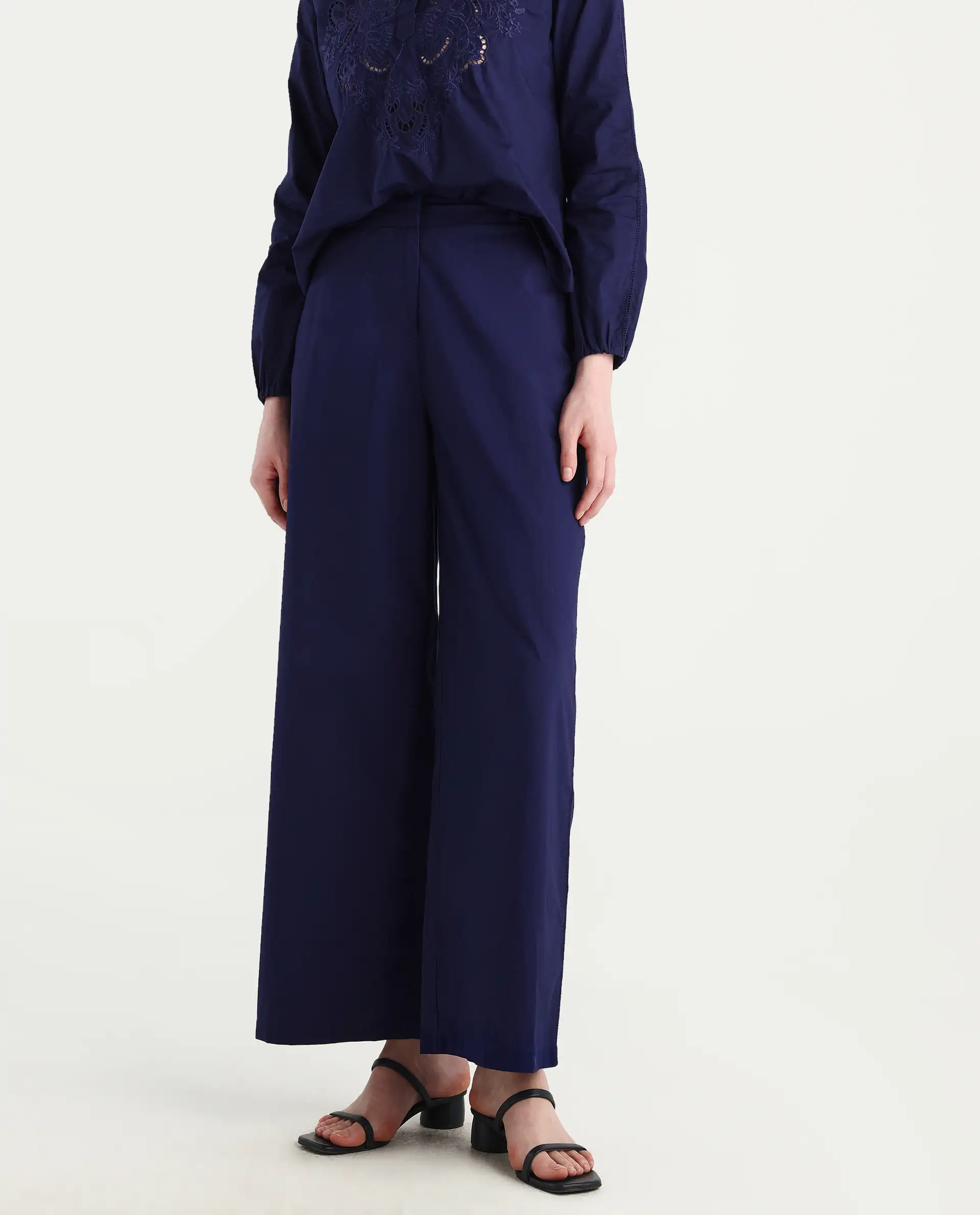 Rareism Women's Nucut-B Navy 100% Cotton Straight Fit Trouser - Image 3