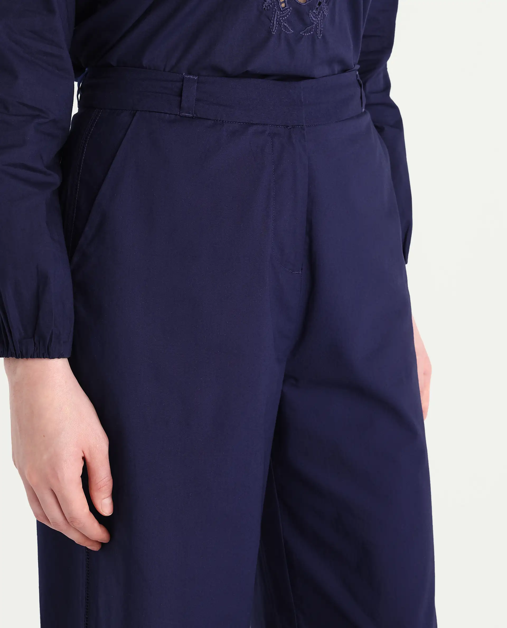 Rareism Women's Nucut-B Navy 100% Cotton Straight Fit Trouser - Image 4
