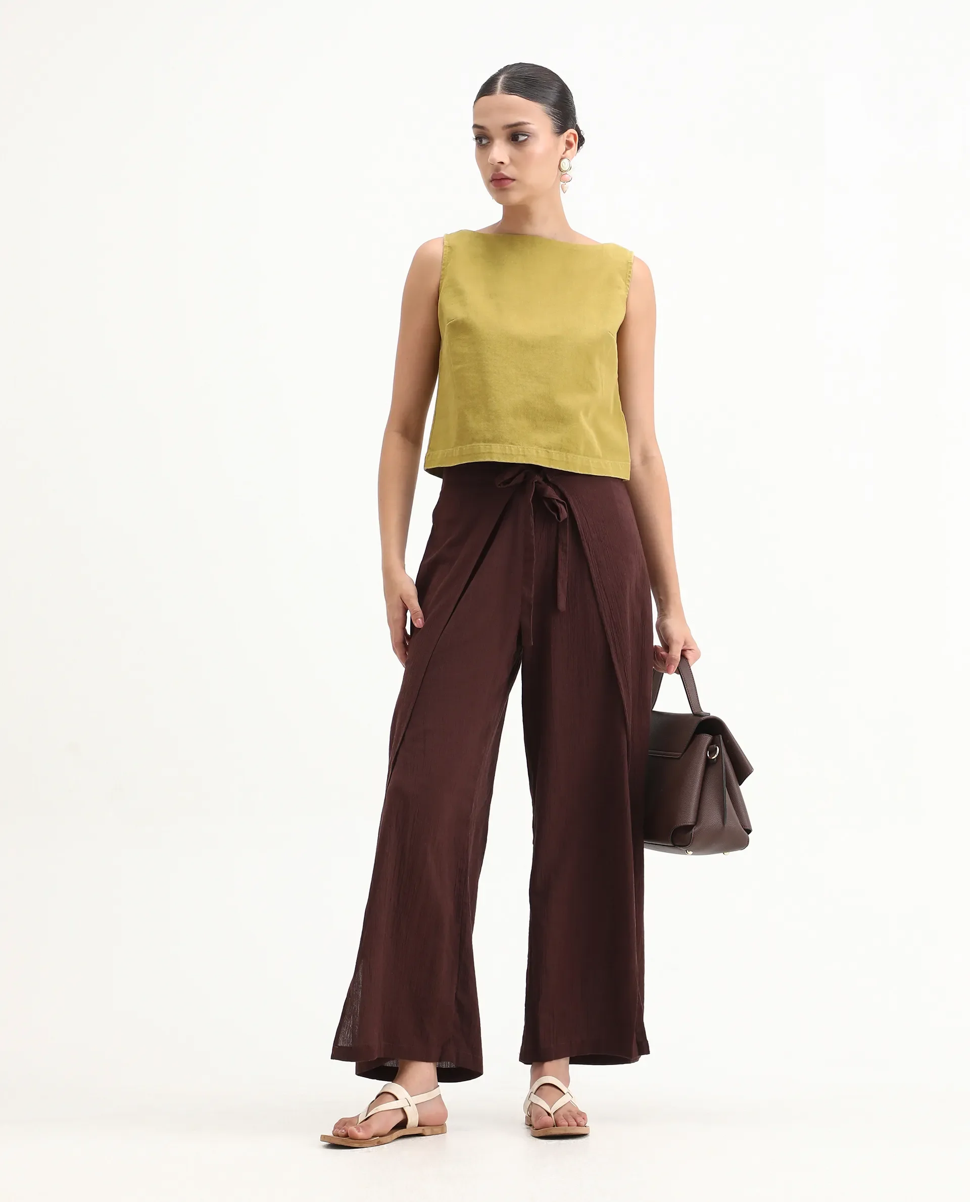Rareism Women's Nufes-T Olive Cotton Boat Neck Boxy Fit Plain Top - Image 2