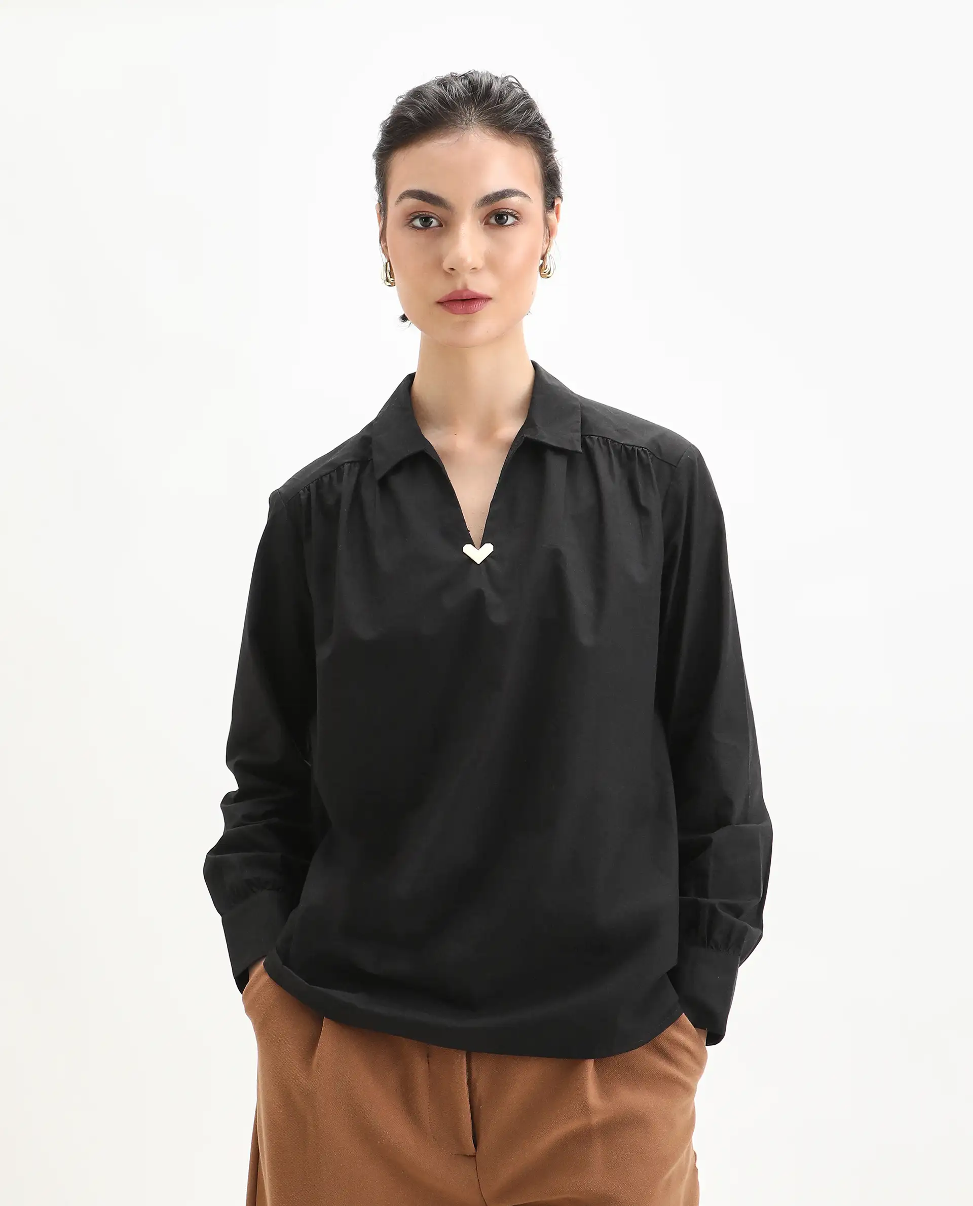 Rareism Women's Nurat Black Cotton Cuffed Sleeve Collared Neck Regular Fit Plain Top - Image 3