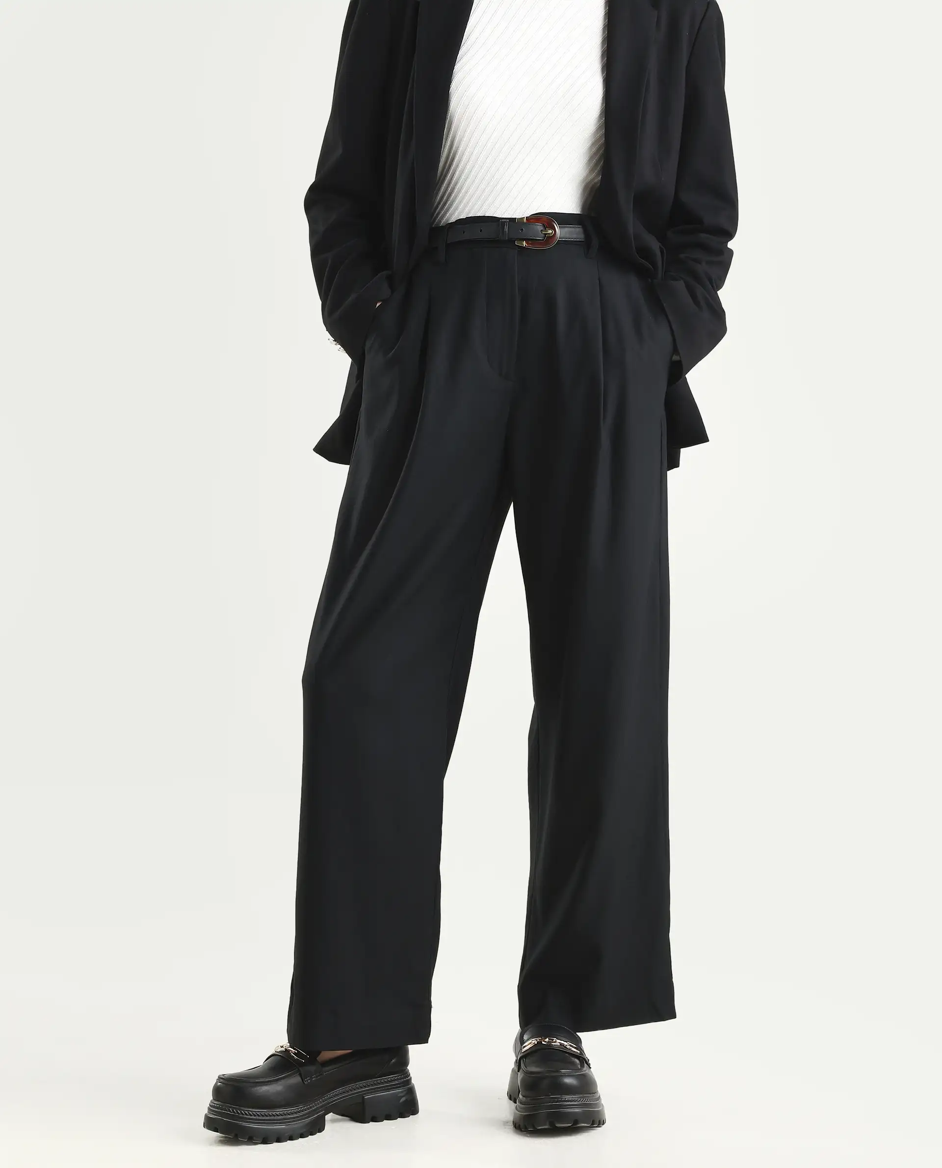 Rareism Women's Nuray Black Cotton Blend Plain Ankle Length Straight Fit Trouser - Image 3