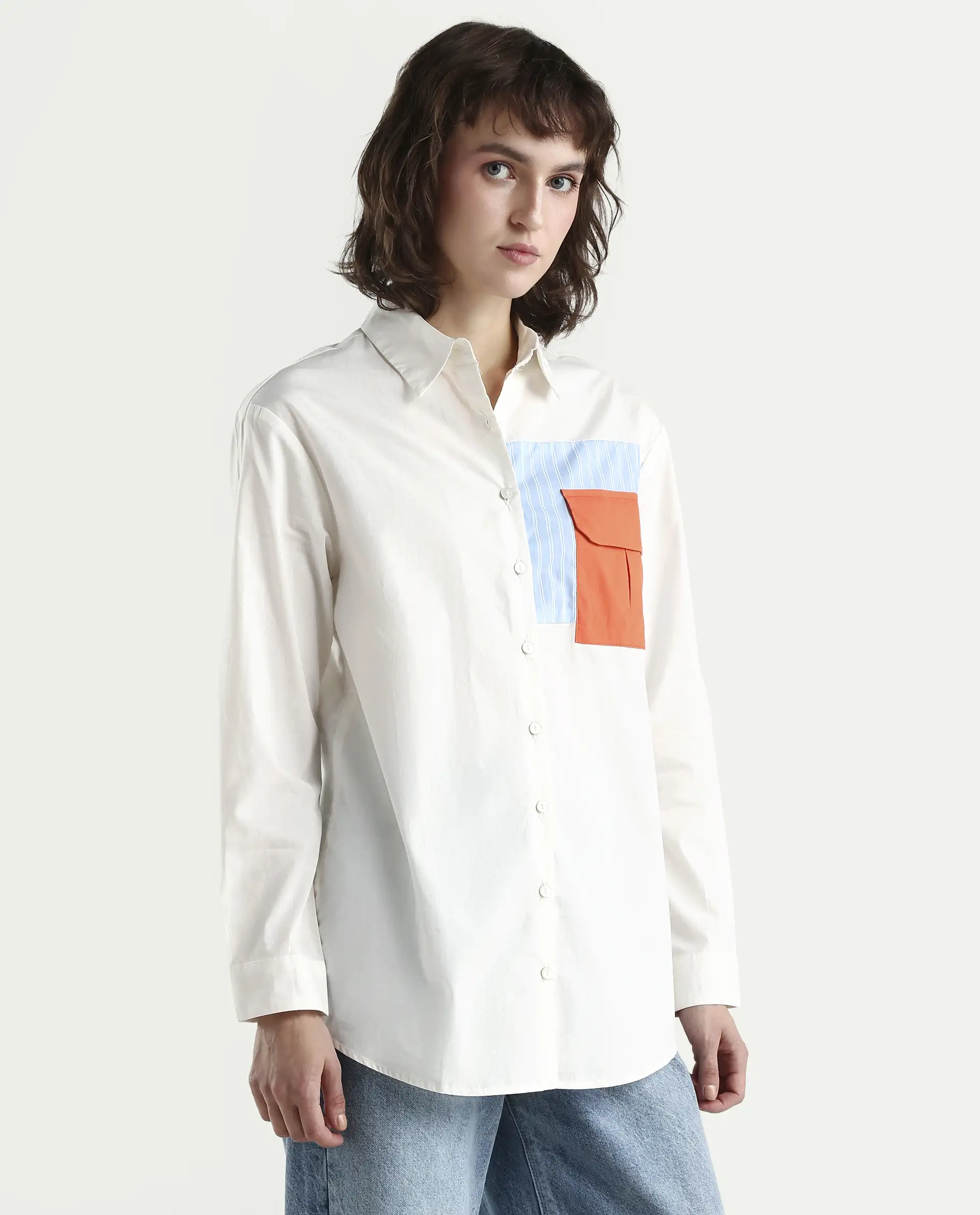 Rareism Women's Nuvem Off White Cotton Spread Collar Plain Cuffed Sleeve Regular Fit Shirt - Image 6