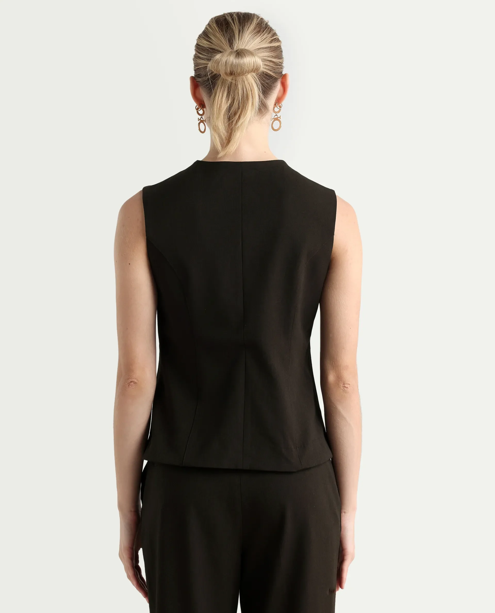Rareism Woman Nuzor-T Dark Brown Polyester Blend Solid Fitted Top - Image 7