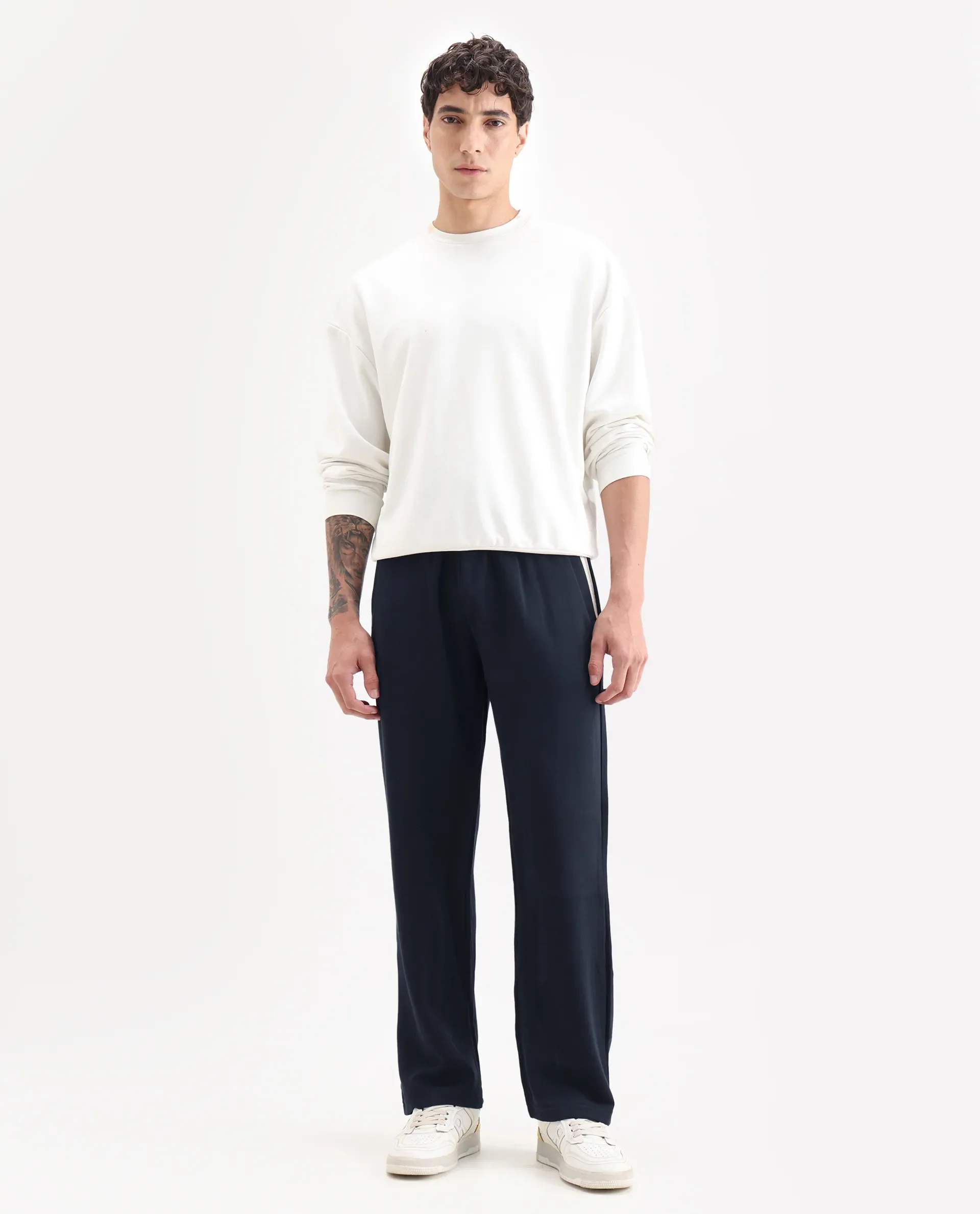 Rare Rabbit Men's Oblic Navy Cotton Blend Plain Relaxed Fit Track Pant - Image 4