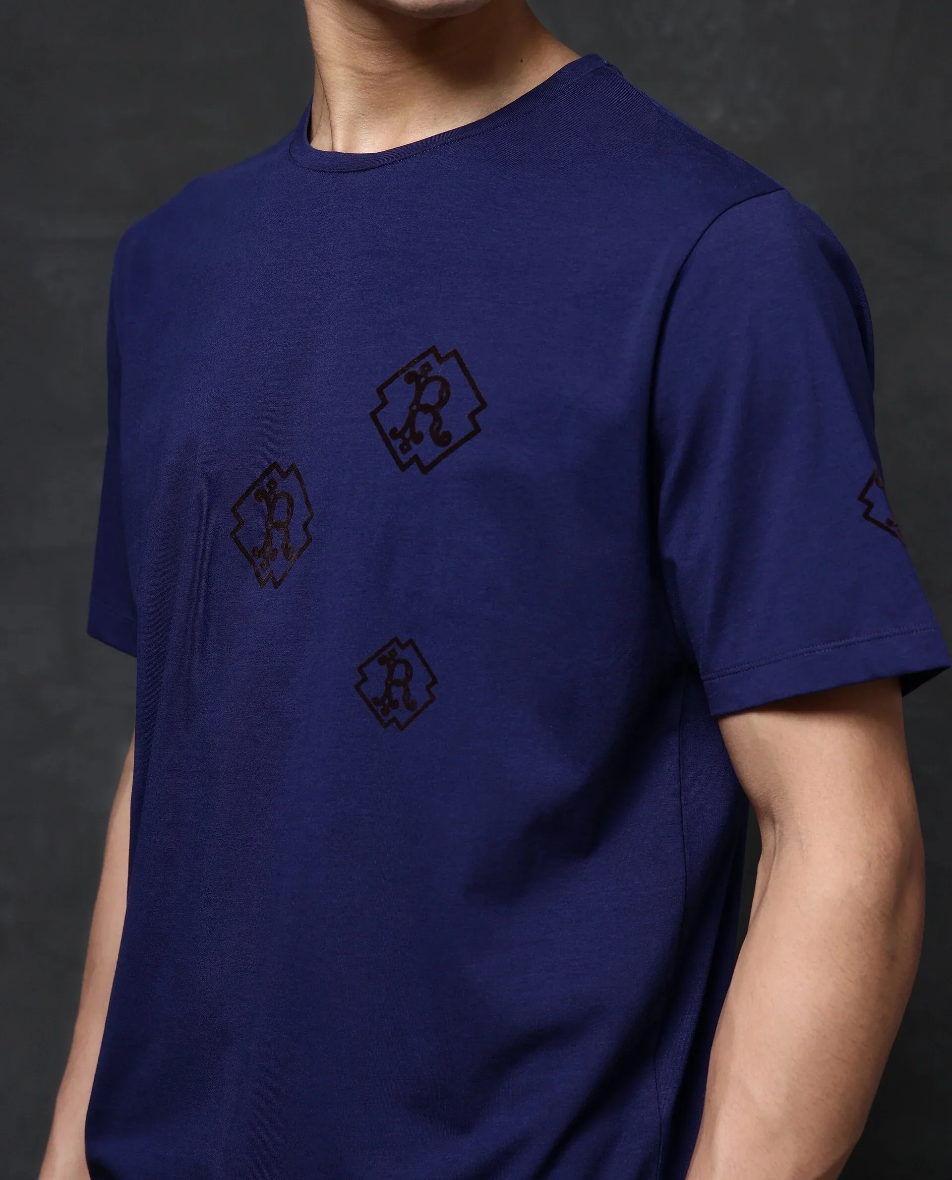 Rare Rabbit Men's Odon Navy Cotton Blend Graphic Print Regular Fit Half Sleeve Crew Neck T-Shirt - Image 6
