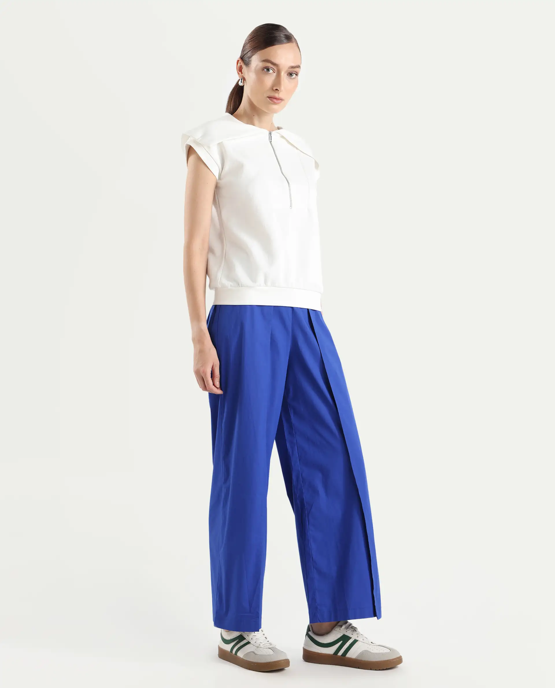 Rareism Women's Oipi Blue Cotton Blend Plain Ankle Length Wide Trouser - Image 6