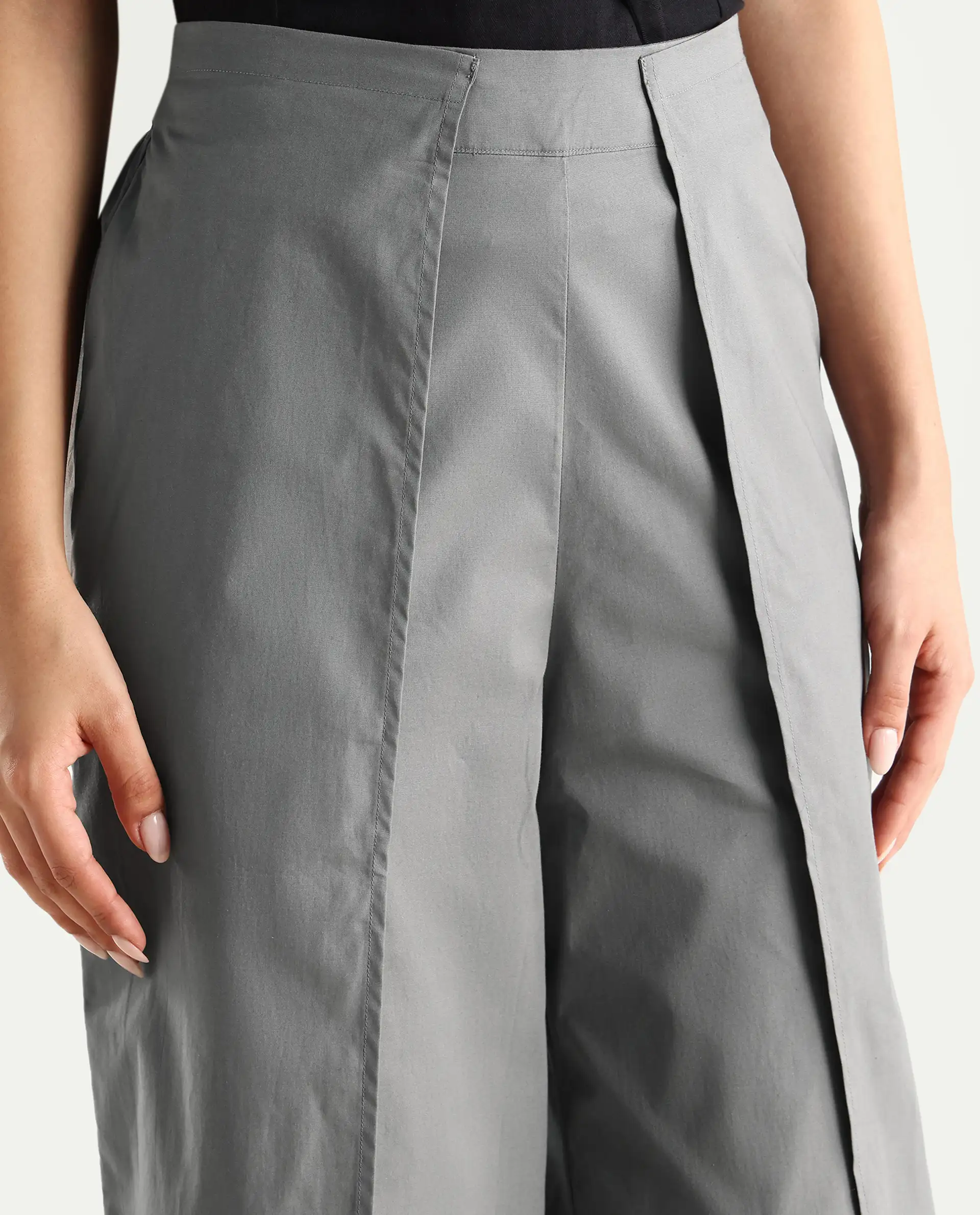 Rareism Women's Oipi Grey Cotton Blend Plain Ankle Length Wide Trouser - Image 4