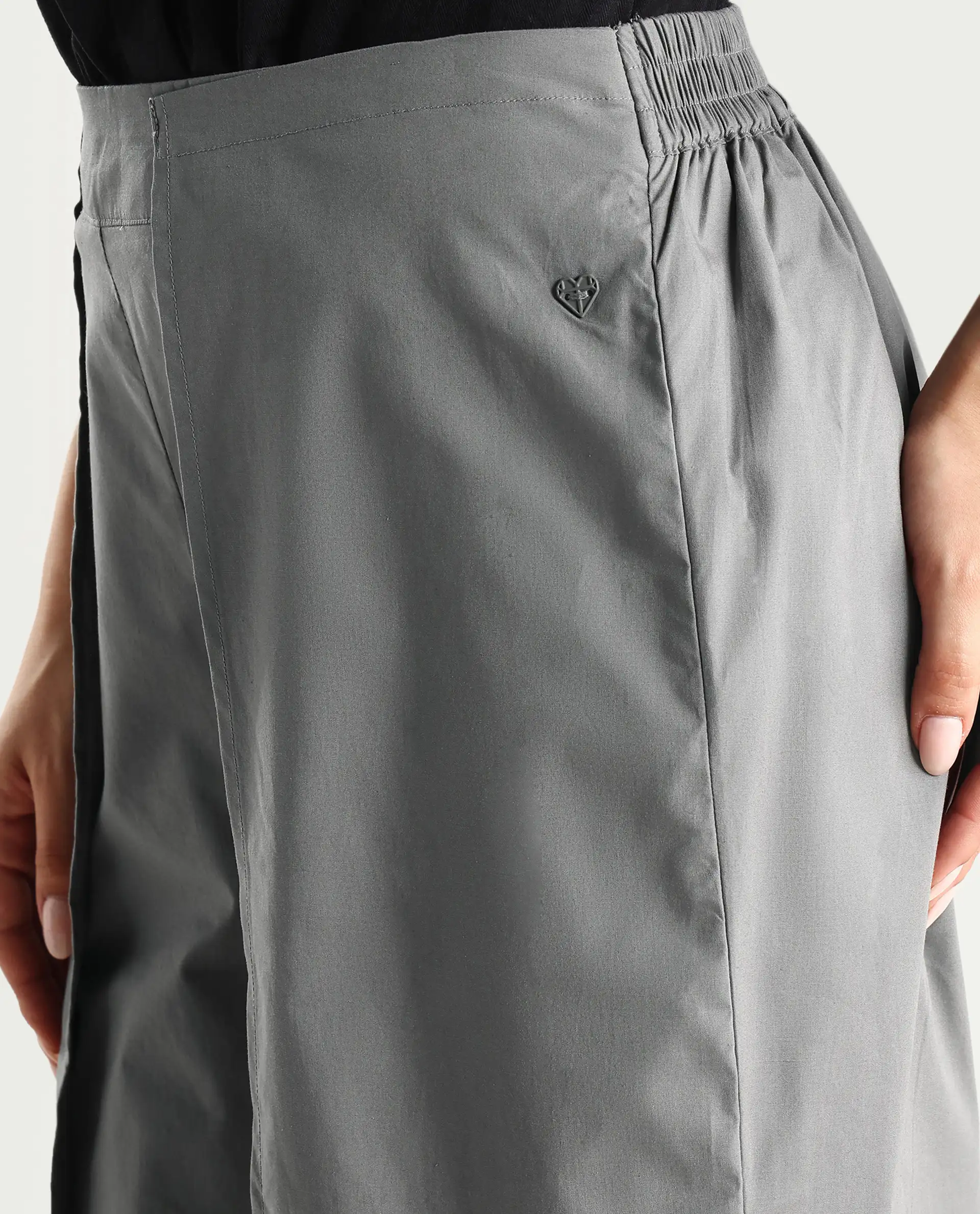 Rareism Women's Oipi Grey Cotton Blend Plain Ankle Length Wide Trouser - Image 5