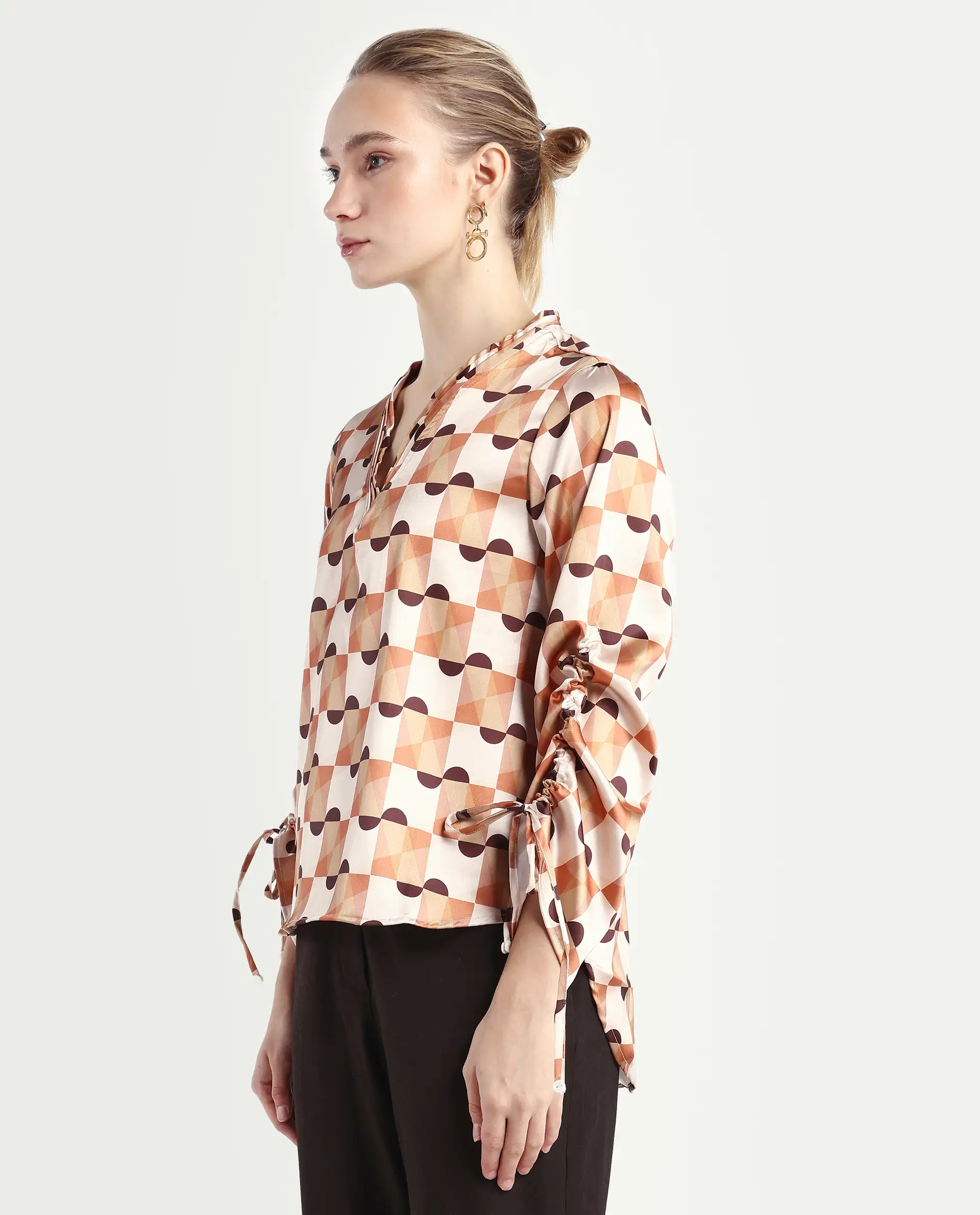 Rareism Women's Olbia Light Multi Polyester V-Neck Geometric Print Gathered Sleeve Regular Fit Top - Image 5