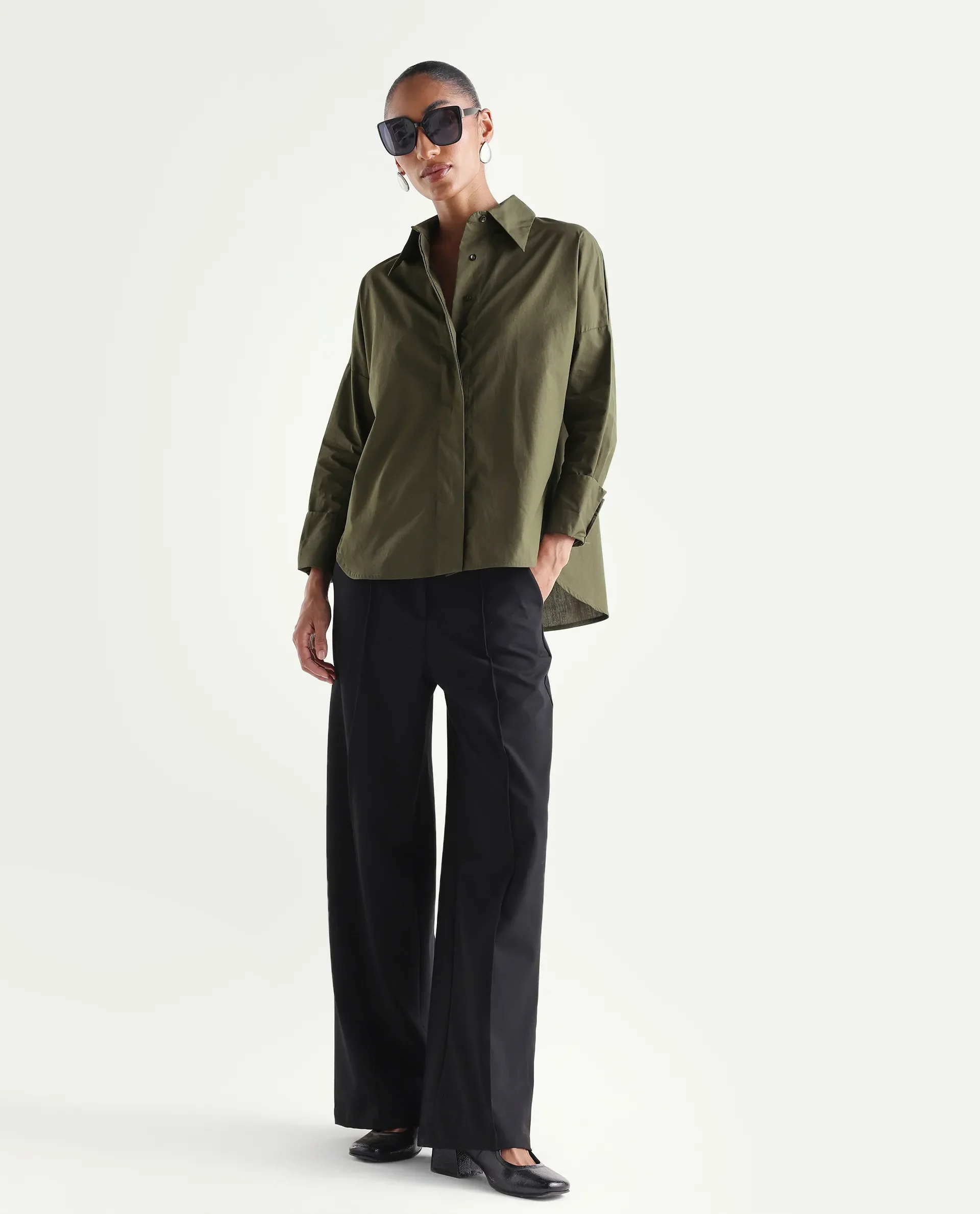 Rareism Women's Oni Olive Cotton Spread Collar Button Boxy Plain Shirt - Image 2