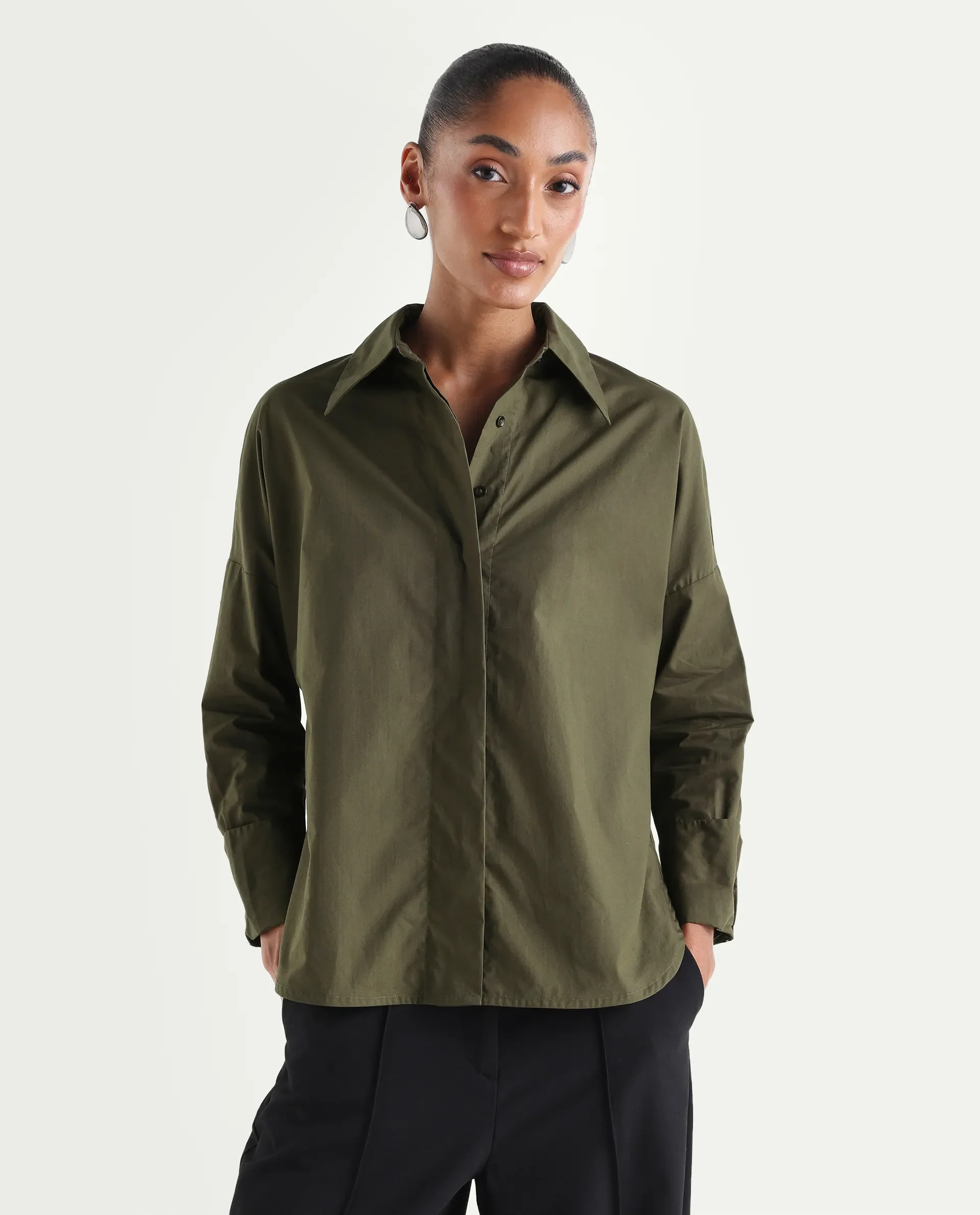 Rareism Women's Oni Olive Cotton Spread Collar Button Boxy Plain Shirt - Image 4