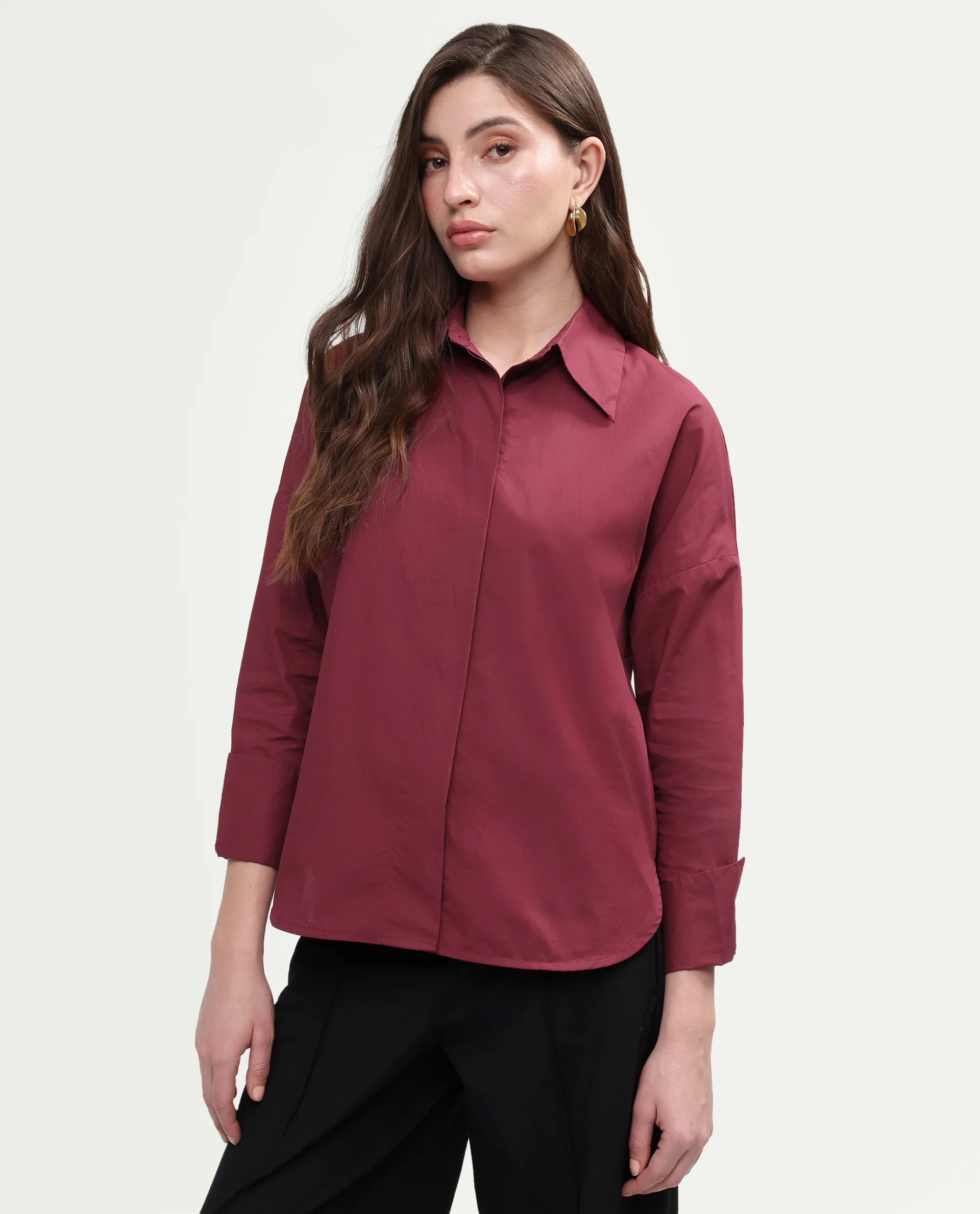 Rareism Women's Oni Red Cotton Spread Collar Button Boxy Plain Shirt - Image 5