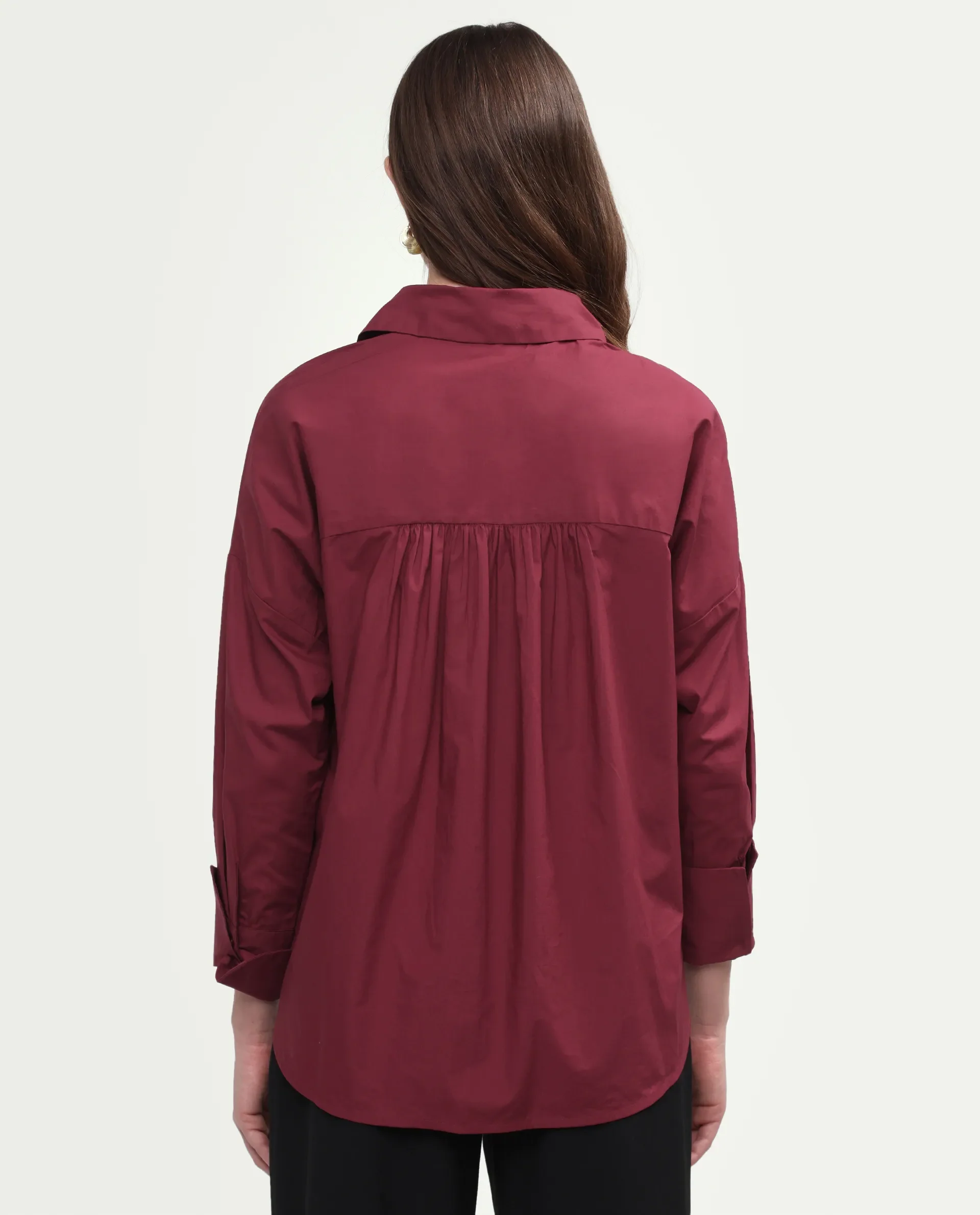 Rareism Women's Oni Red Cotton Spread Collar Button Boxy Plain Shirt - Image 7