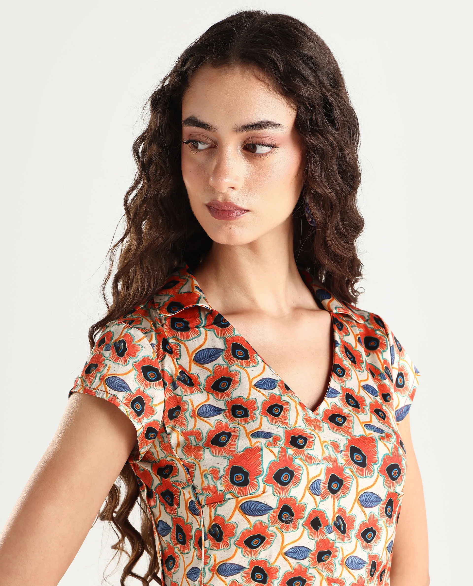 Rareism Women's Orleans Beige V-Neck Abstract Print Extended Sleeves Knee Length Regular Fit Dress - Image 3