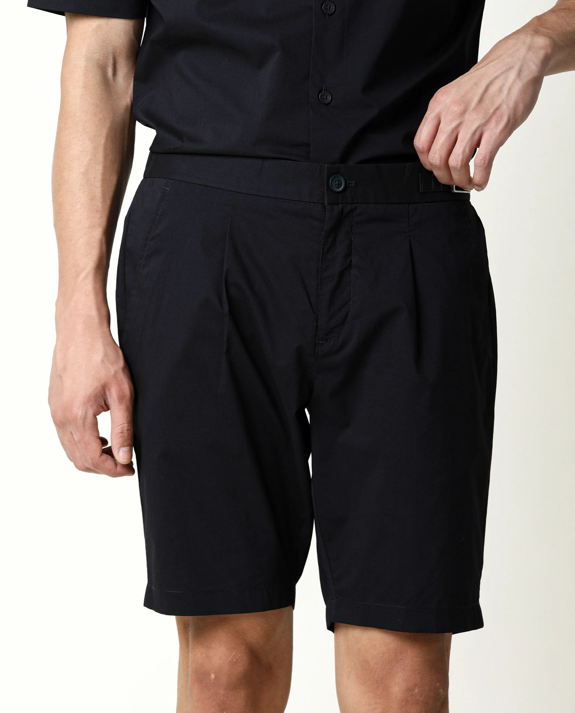 Rare Rabbit Men's Osaka Navy Cotton Plain Regular Fit Shorts - Image 4