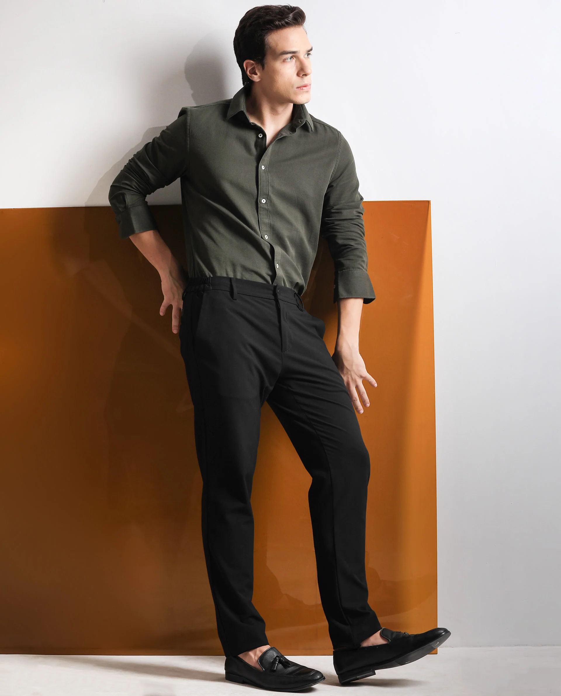 Rare Rabbit Men's Otago Olive Cotton Plain Regular Fit Full Sleeve Collared Shirt - Image 2