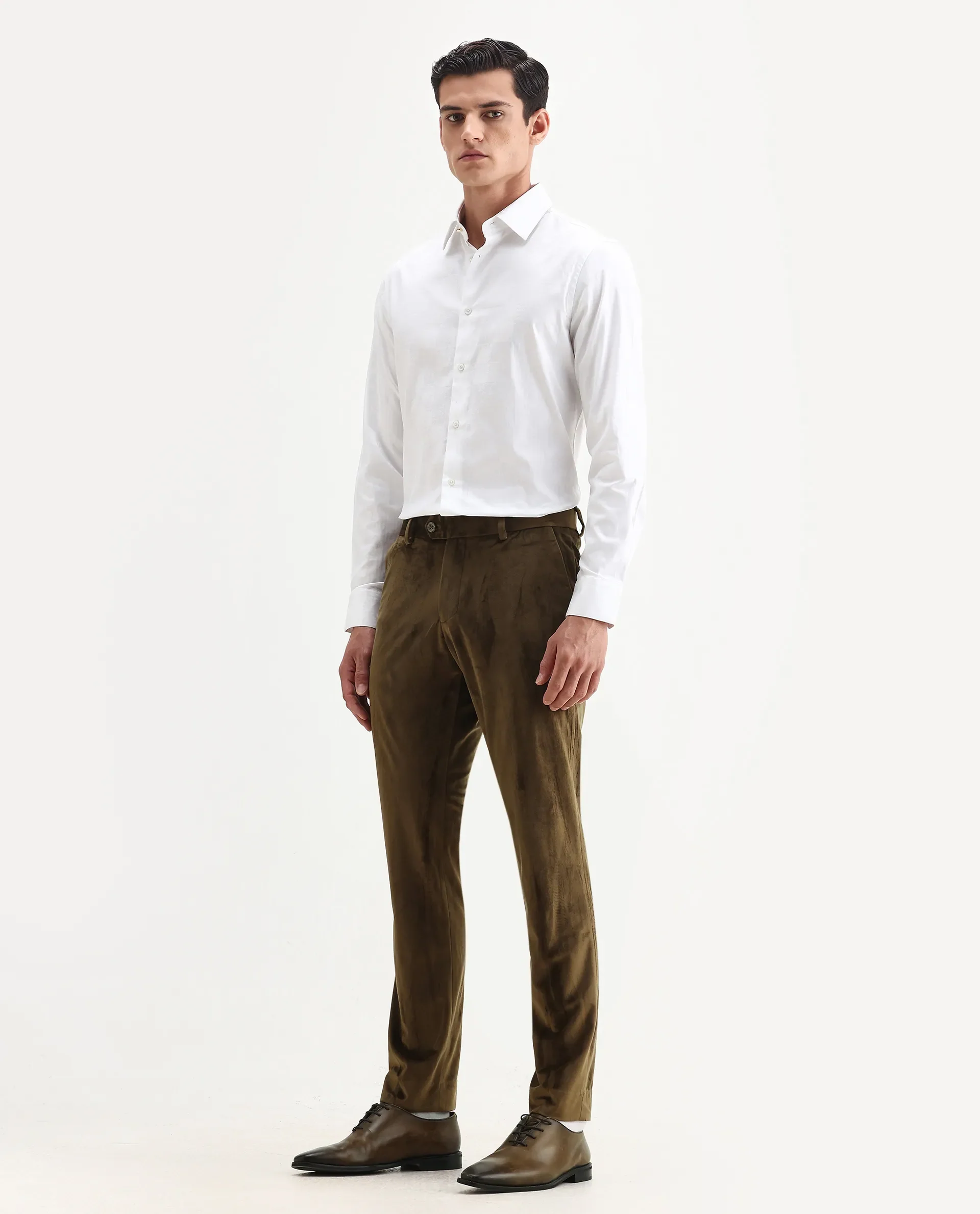 Rare Rabbit Men's Ozzy Olive Velvet Plain Slim Fit Trouser - Image 4