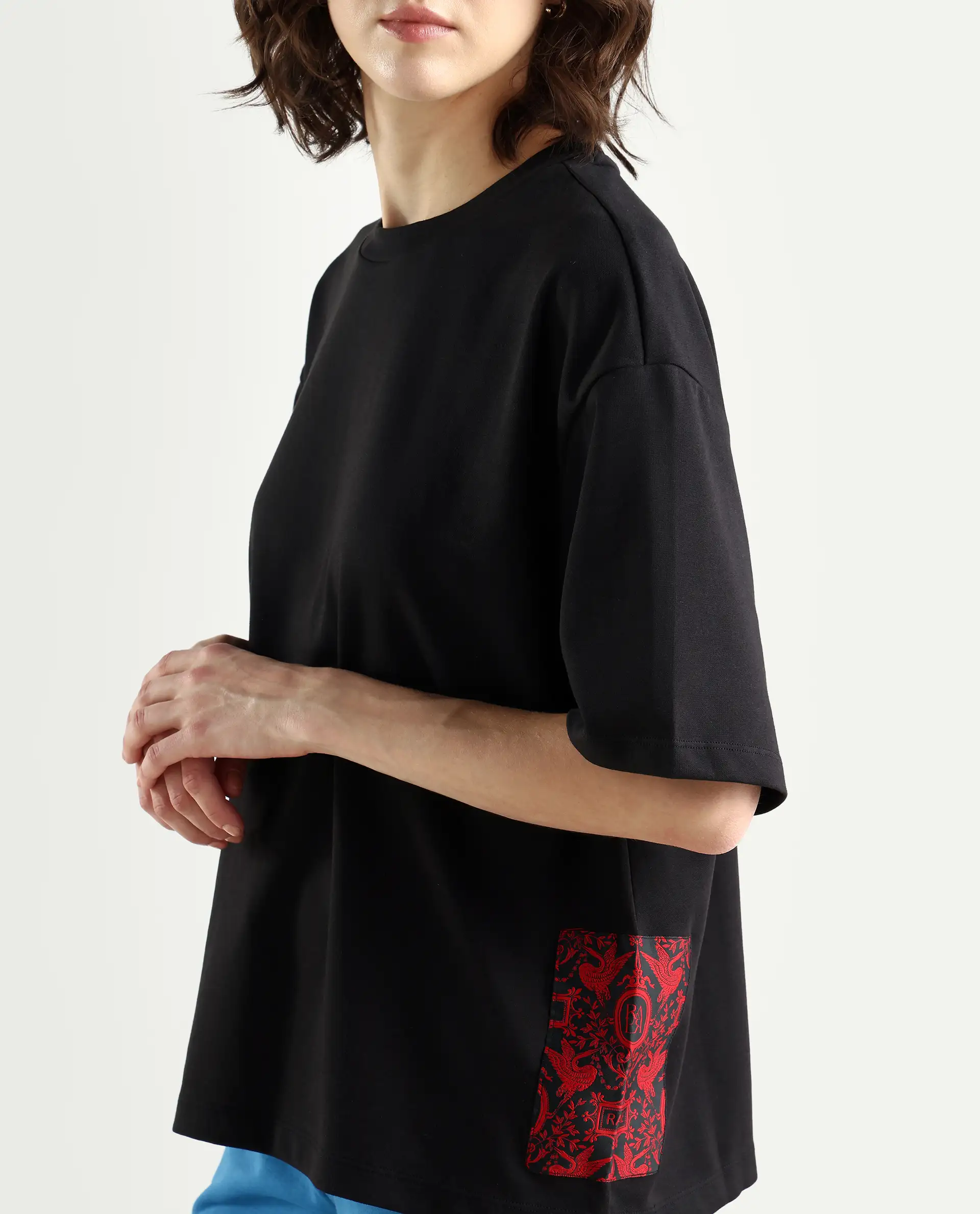Rareism Women's Pach Black Polyester Blend Crew Neck Plain Relaxed Fit T-Shirt - Image 4