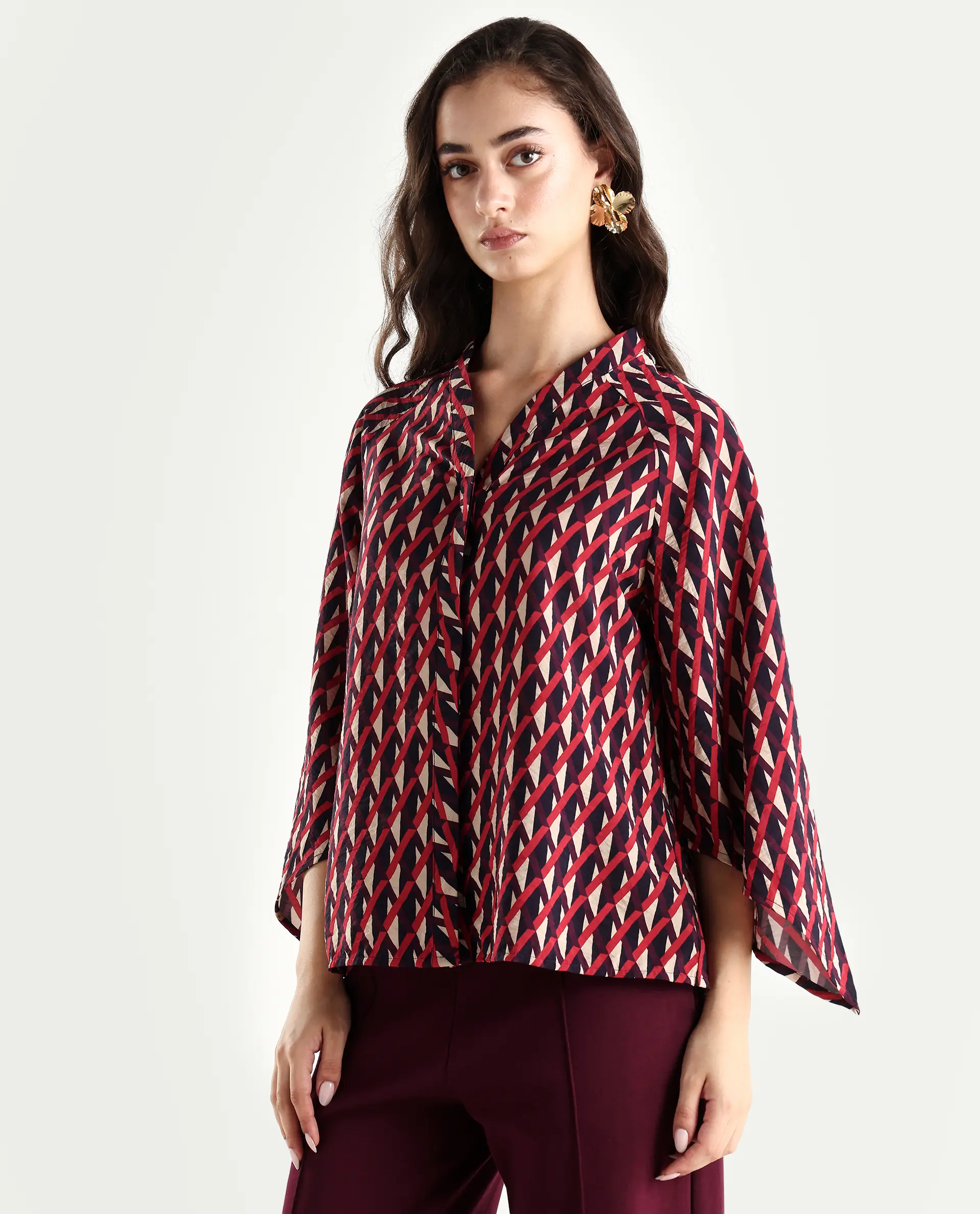 Rareism Women's Palin Dark Multi Nylon Blend V-Neck Geometric Print Raglan Sleeve Regular Fit Top - Image 5