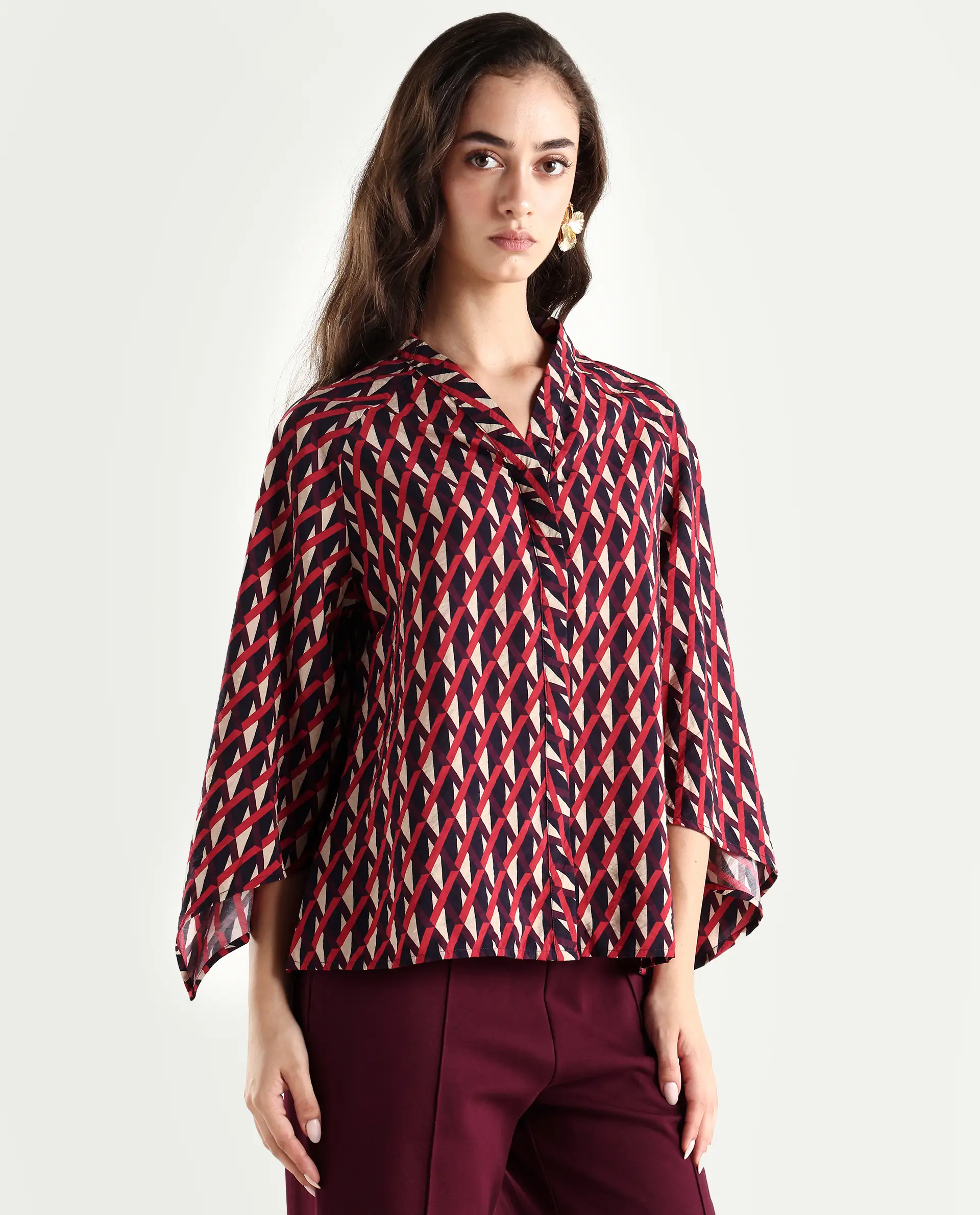 Rareism Women's Palin Dark Multi Nylon Blend V-Neck Geometric Print Raglan Sleeve Regular Fit Top - Image 6