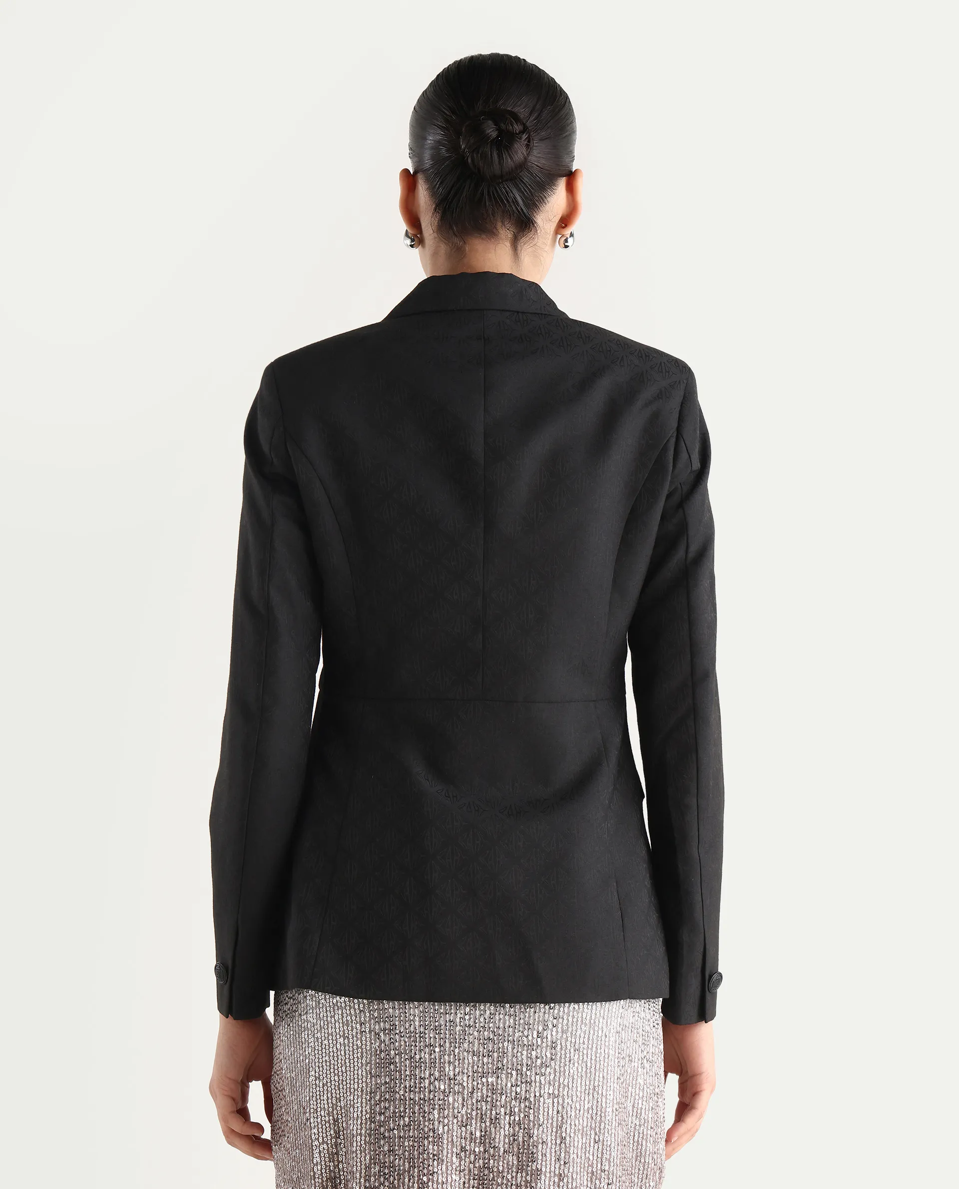 Rareism Women's Palui Black Polyester Lapel Neck Plain Regular Fit Blazer - Image 7