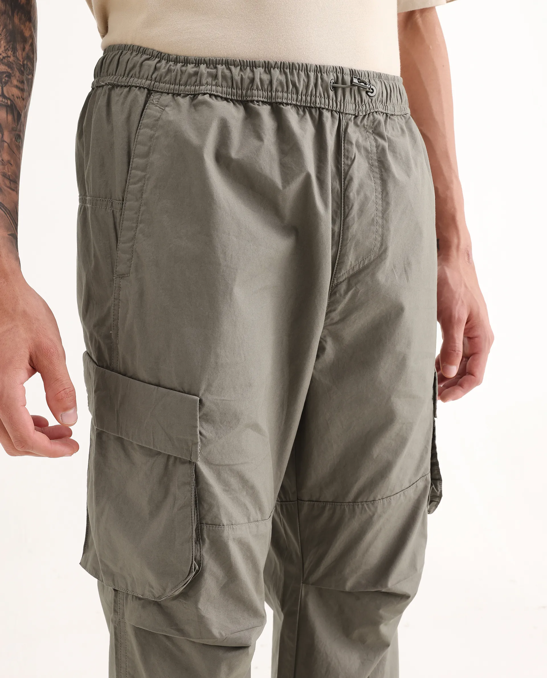 Rare Rabbit Men's Parc Dusky Olive Cotton Plain Regular Fit Trouser - Image 3