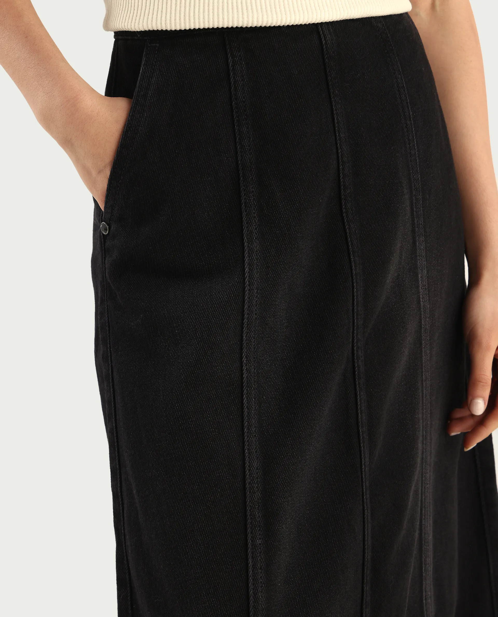 Rareism Women's Parrow Black Cotton Plain Midi Flared Skirt - Image 5