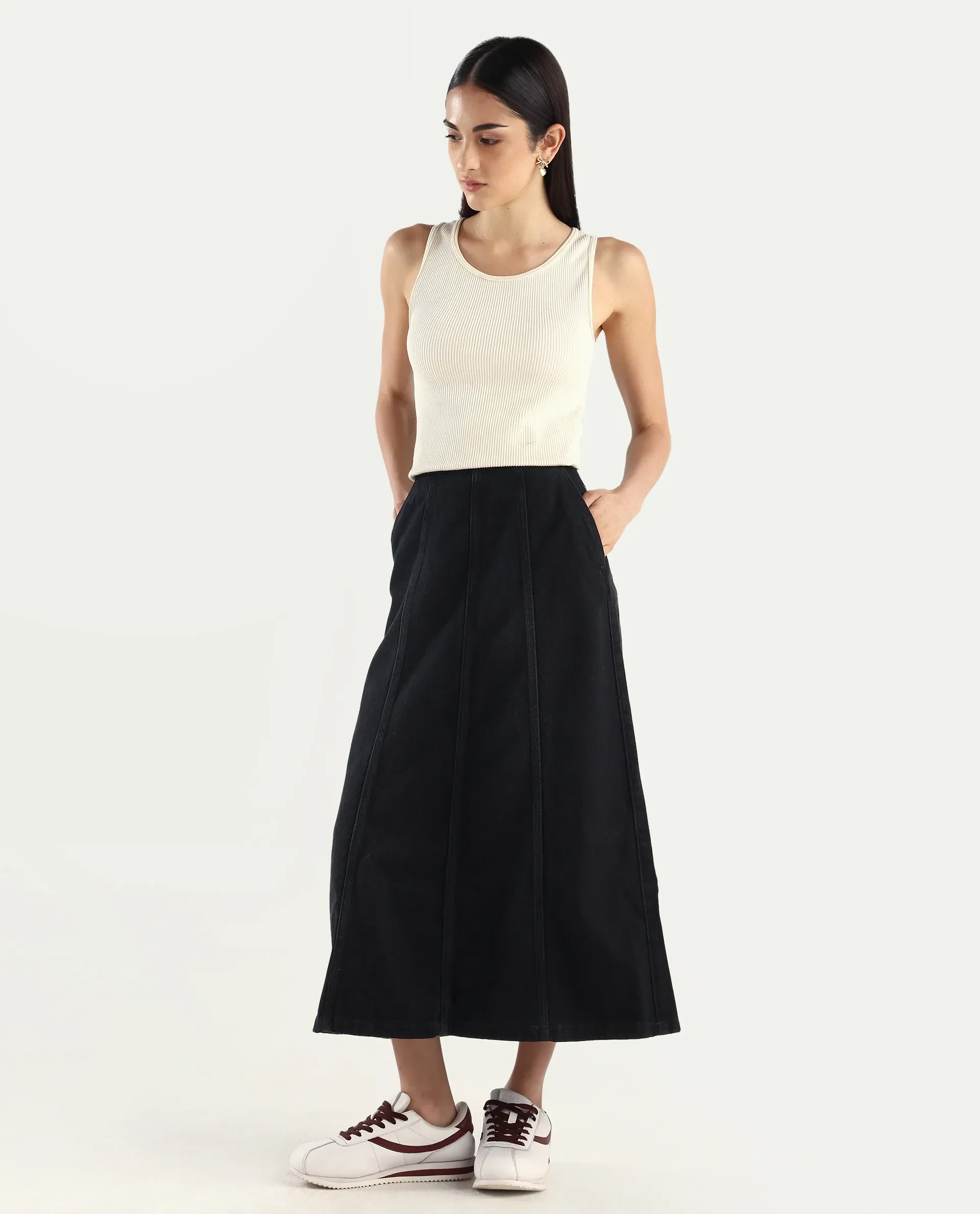 Rareism Women's Parrow Black Cotton Plain Midi Flared Skirt - Image 6