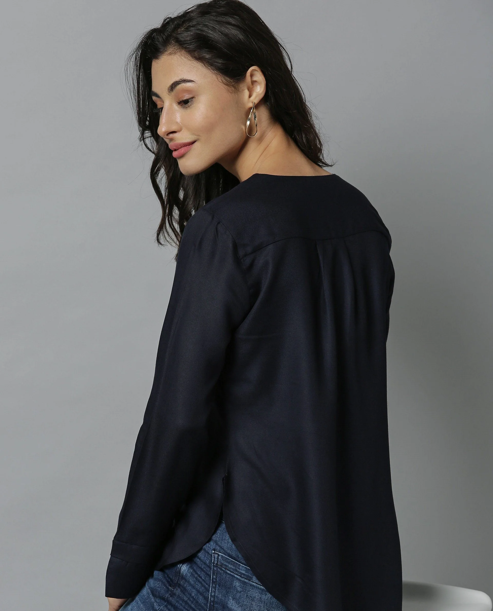 Rareism Women Paul-Rz Navy Top Full Sleeves Solid - Image 5