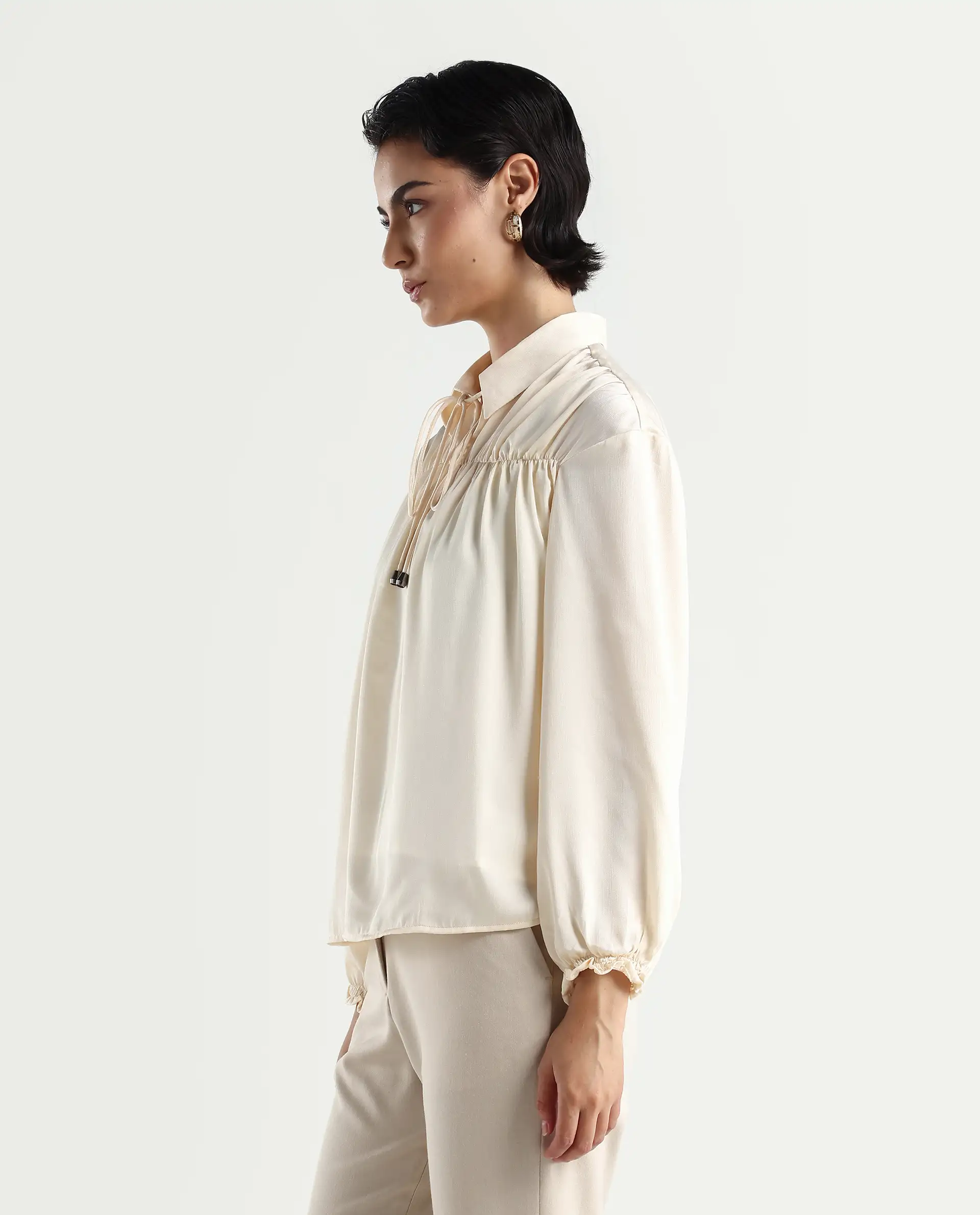 Rareism Women's Paxo Offwhite Polyester Blend Tie-Up Neck Plain Regular Fit Top - Image 5
