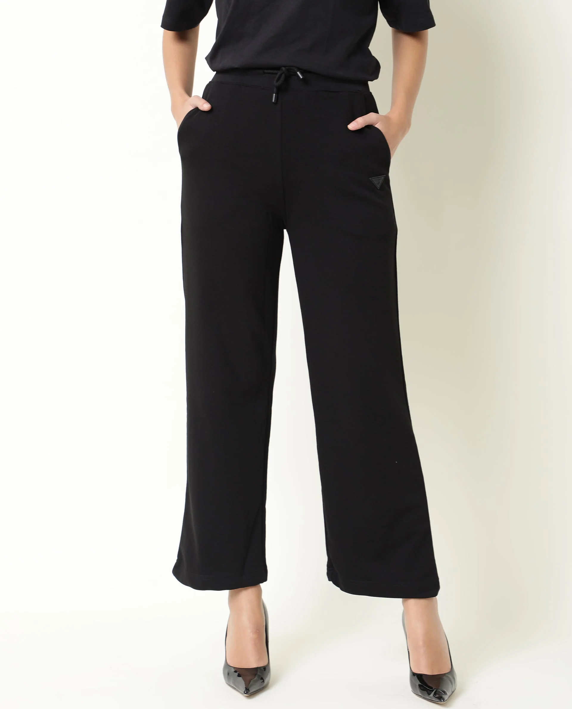 Rareism Women's Pazo-1 Black Polyester Blend Plain Ankle Length Relaxed Fit Track Pant - Image 2