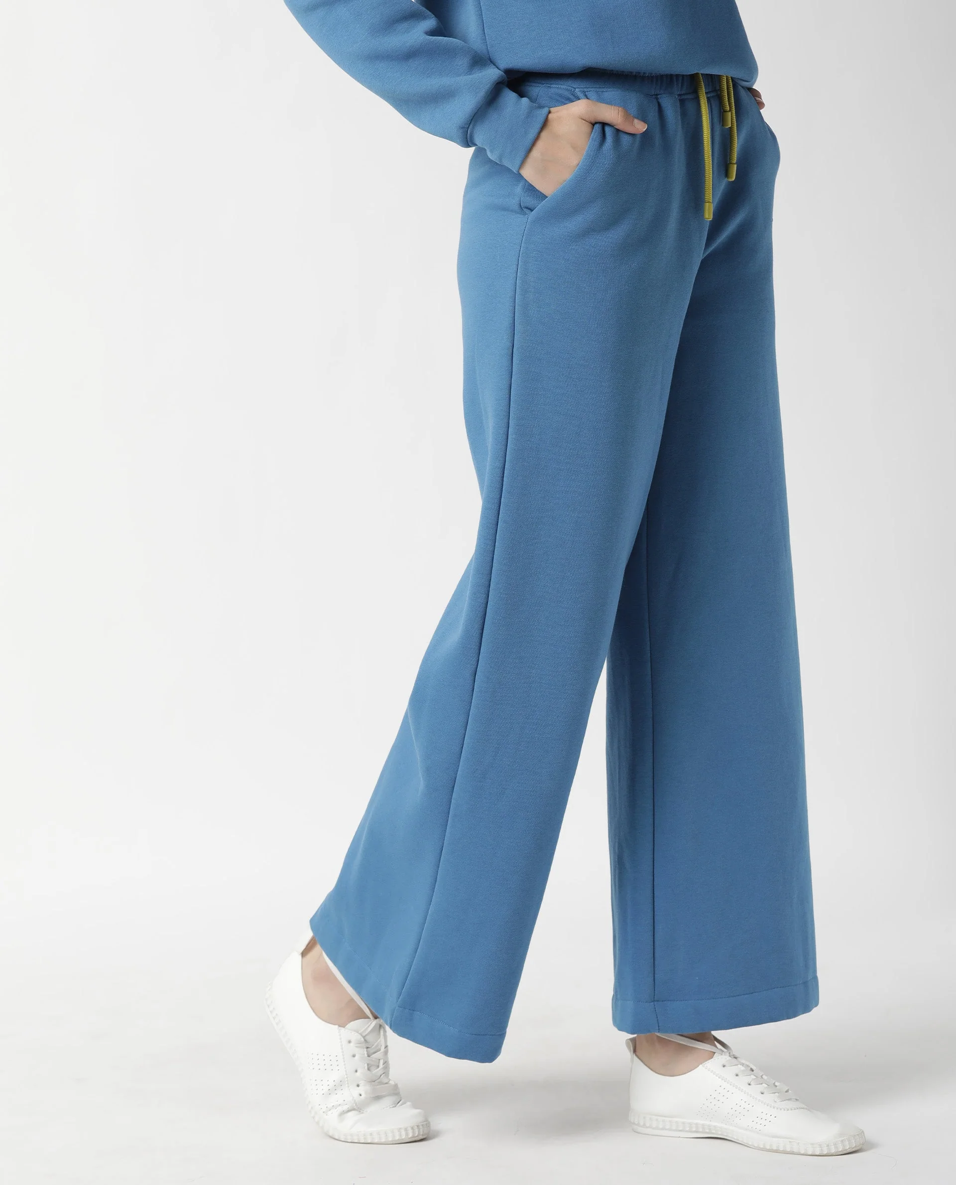Rareism Women's Pazo-1 Blue Polyester Blend Plain Ankle Length Relaxed Fit Track Pant - Image 9