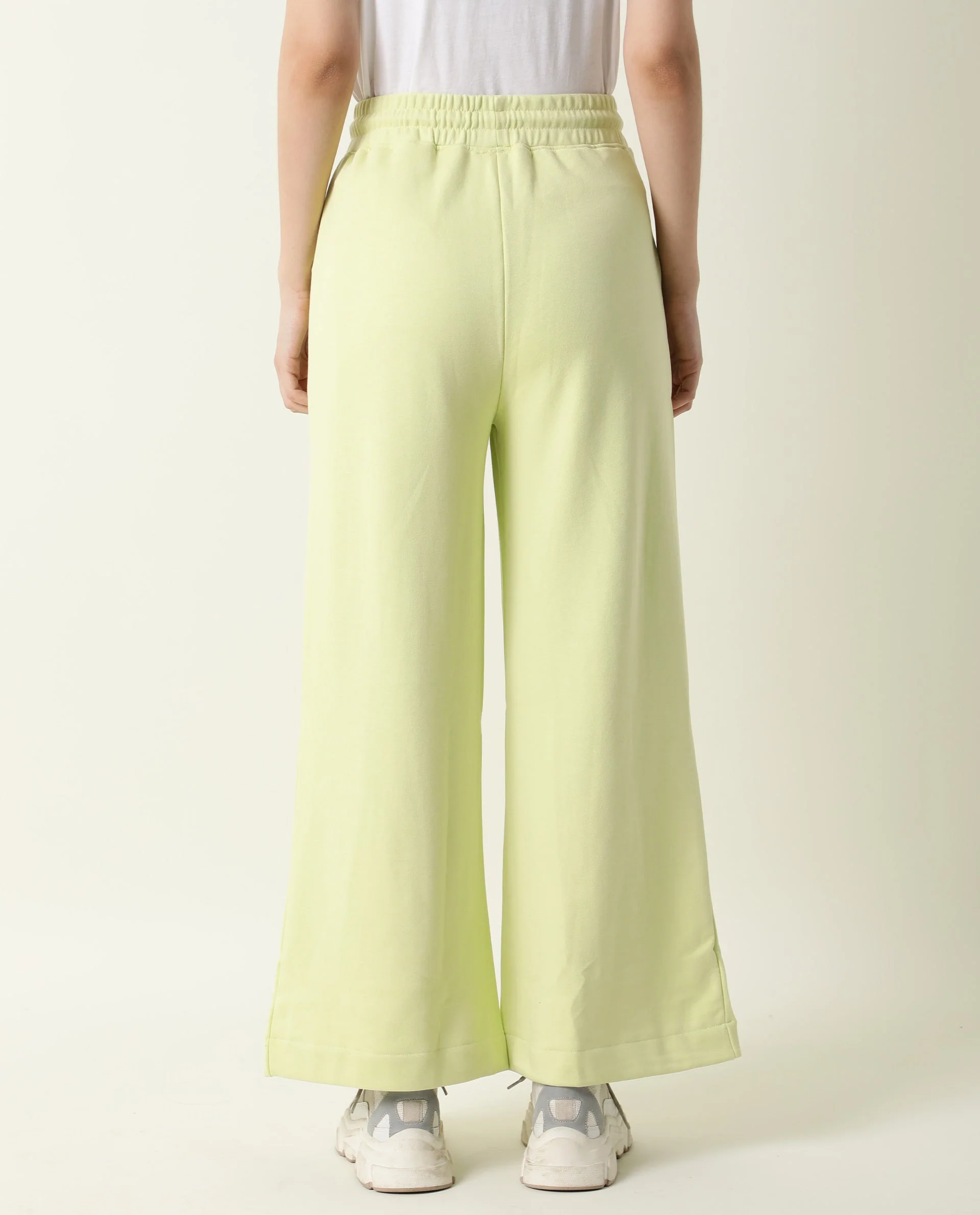 Rareism Women's Pazo-1 Green Polyester Blend Plain Ankle Length Relaxed Fit Track Pant - Image 7