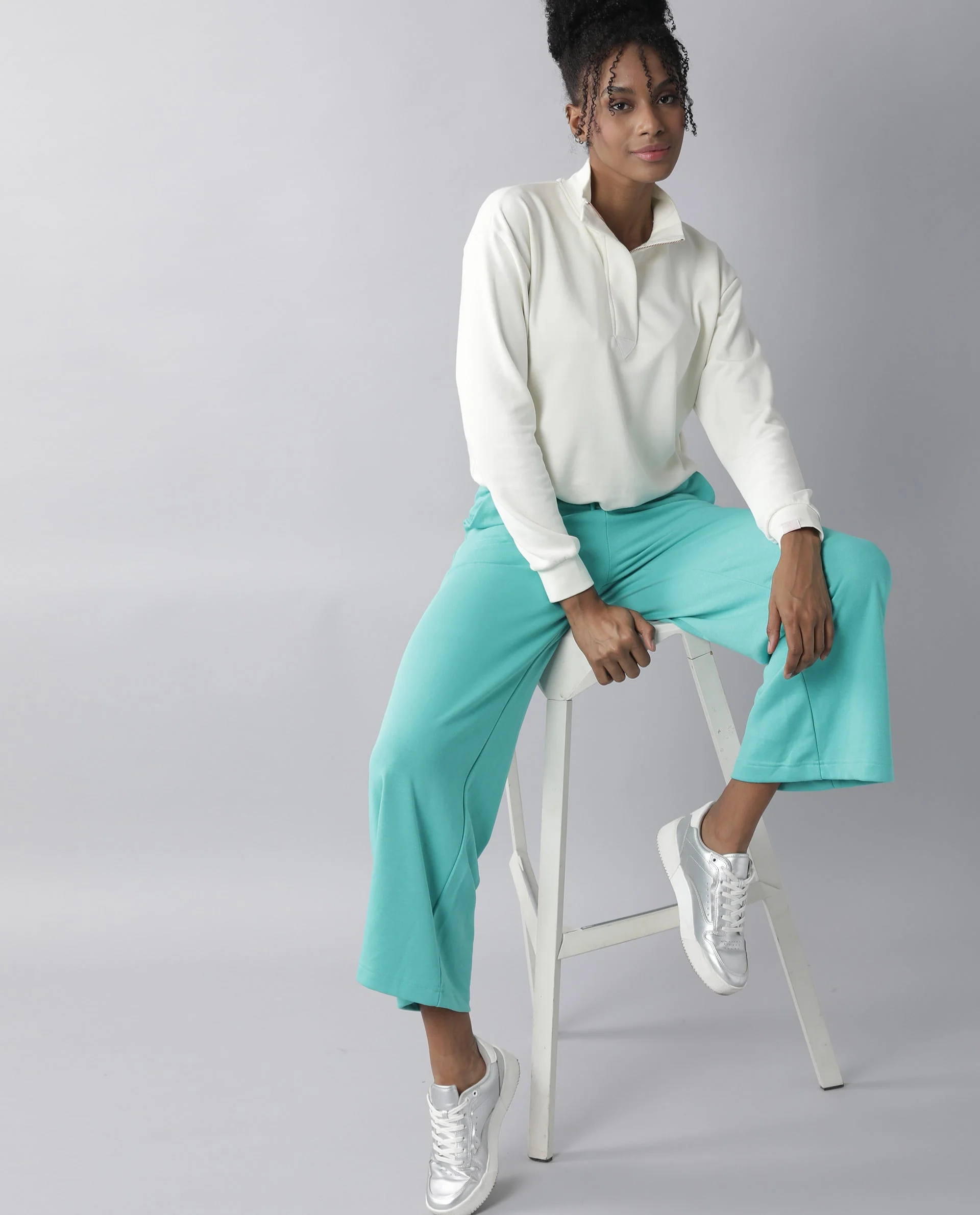 Rareism Women's Pazo-1 Turq Polyester Blend Plain Ankle Length Relaxed Fit Track Pant - Image 10