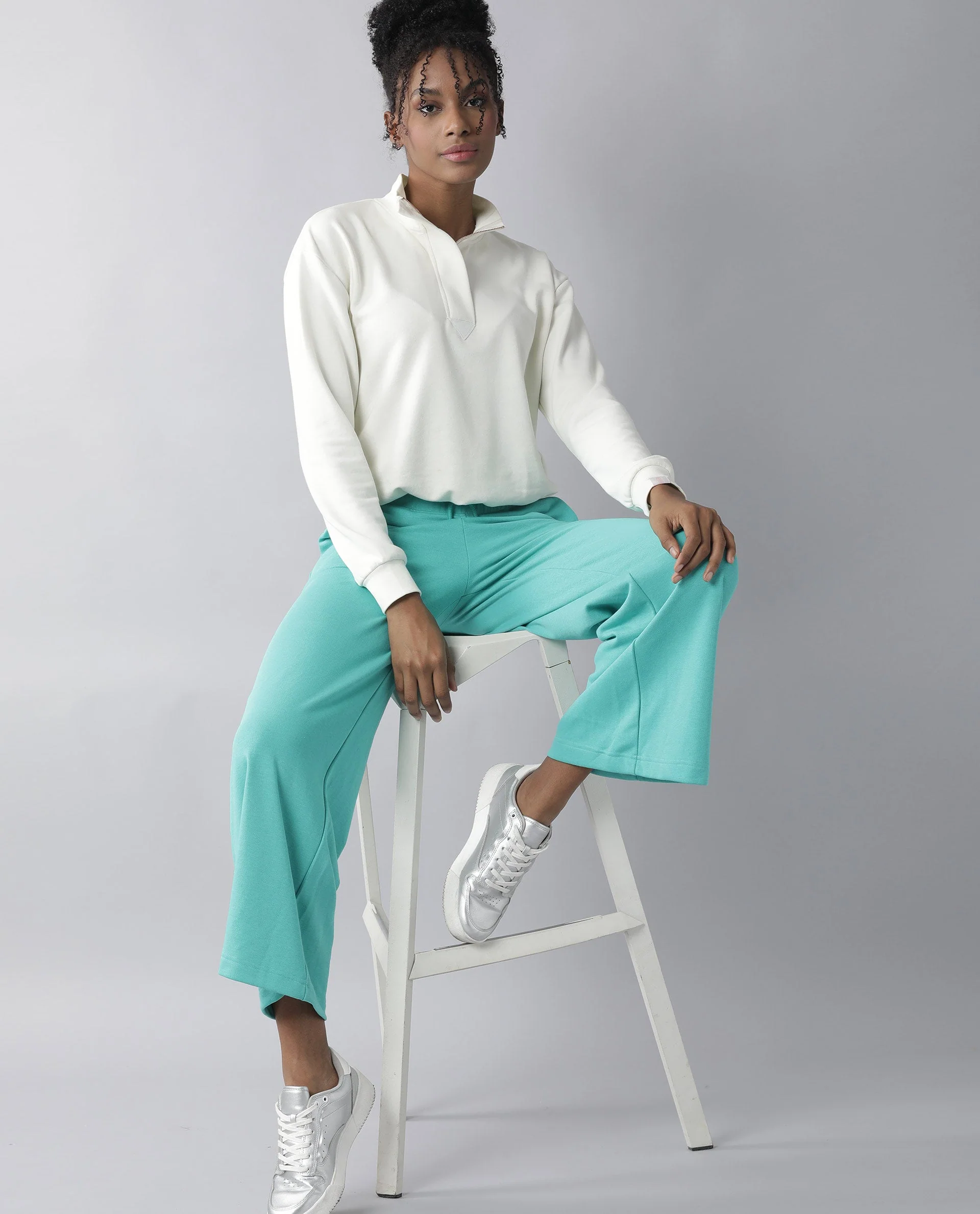 Rareism Women's Pazo-1 Turq Polyester Blend Plain Ankle Length Relaxed Fit Track Pant - Image 6
