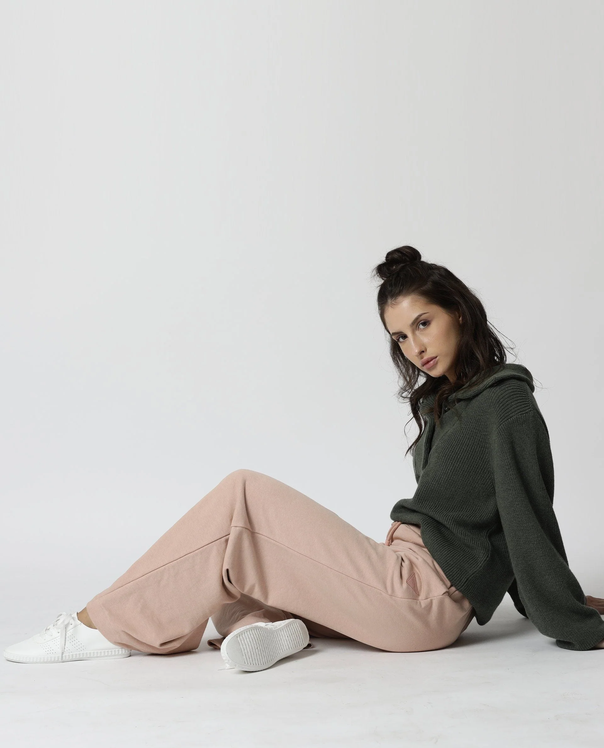Rareism Women's Plain Trackpant Polyester Blend Plain Ankle Length Relaxed Fit Track Pant - Image 5